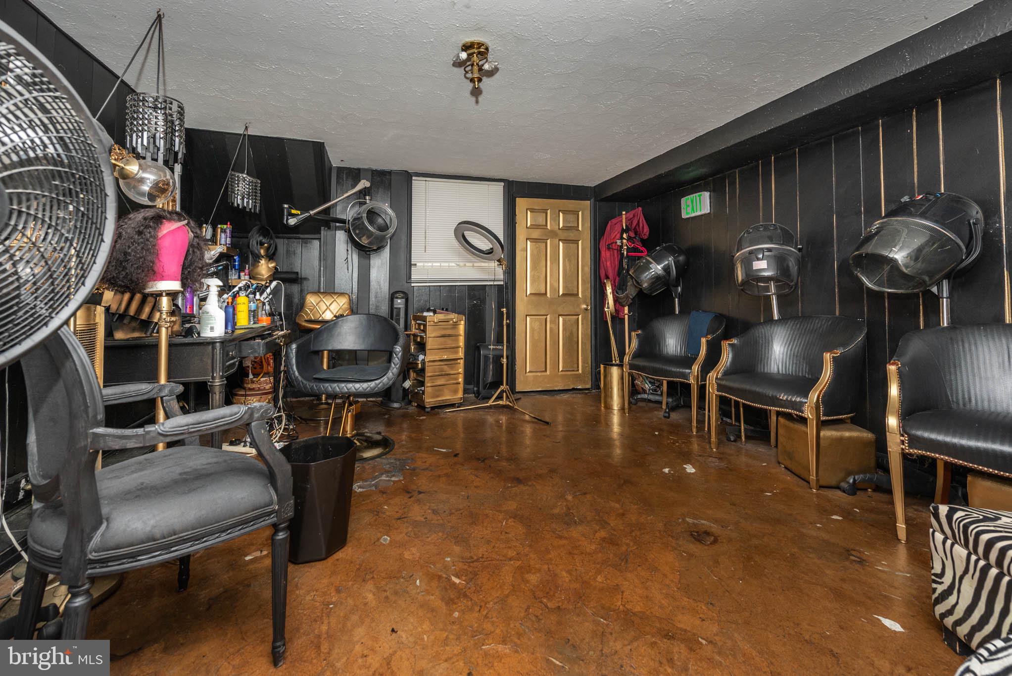 PARKVILLE - Residential