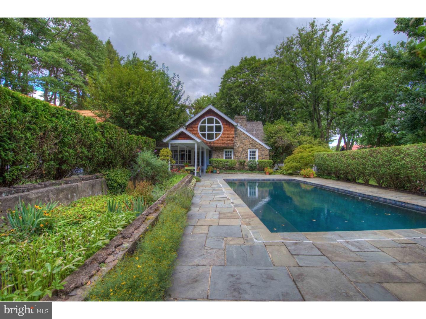 MOUNT PLEASANT - Residential