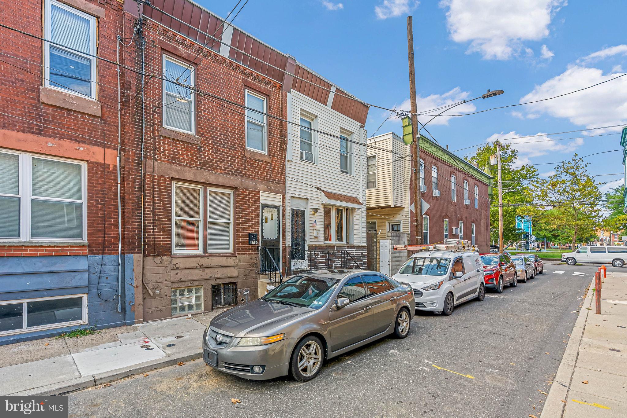 2410 S REESE STREET