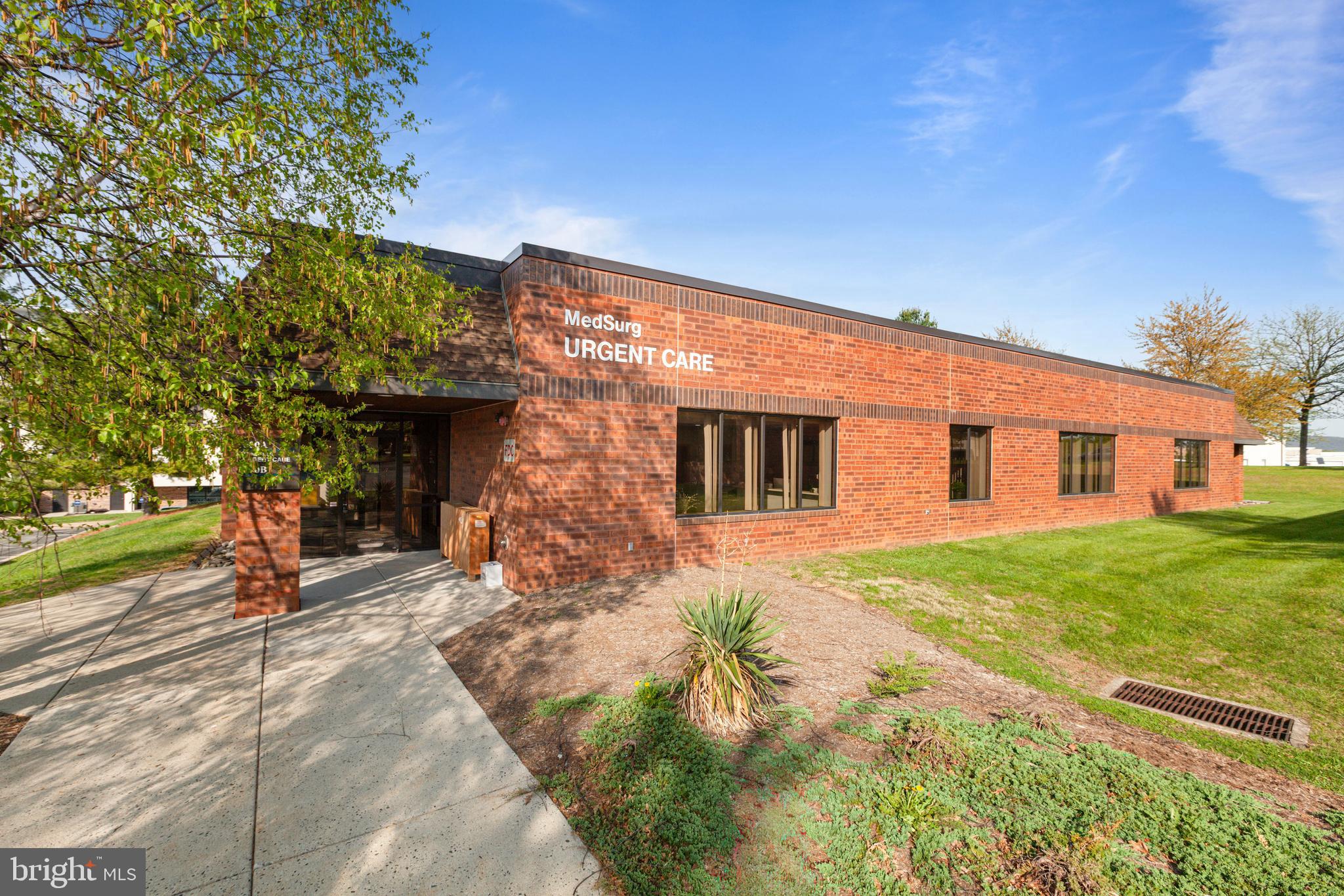 Prime Office/Medical Space in the Heart of Wyomissing Located in the area’s premier office and medical district, this fully renovated suite offers a clean, bright, and modern environment ideal for a variety of professional uses. Updates include new wood flooring, fresh paint, a contemporary bathroom, and new ceiling lights with enhanced structural upgrades. This move-in ready space is perfect for a professional office, medical practice, dental office, chiropractor, or physical therapy clinic. Situated within the established Berkshire Commons, the property offers easy access to Routes 422, Roue 222, and Route 12, along with ample on-site parking.
