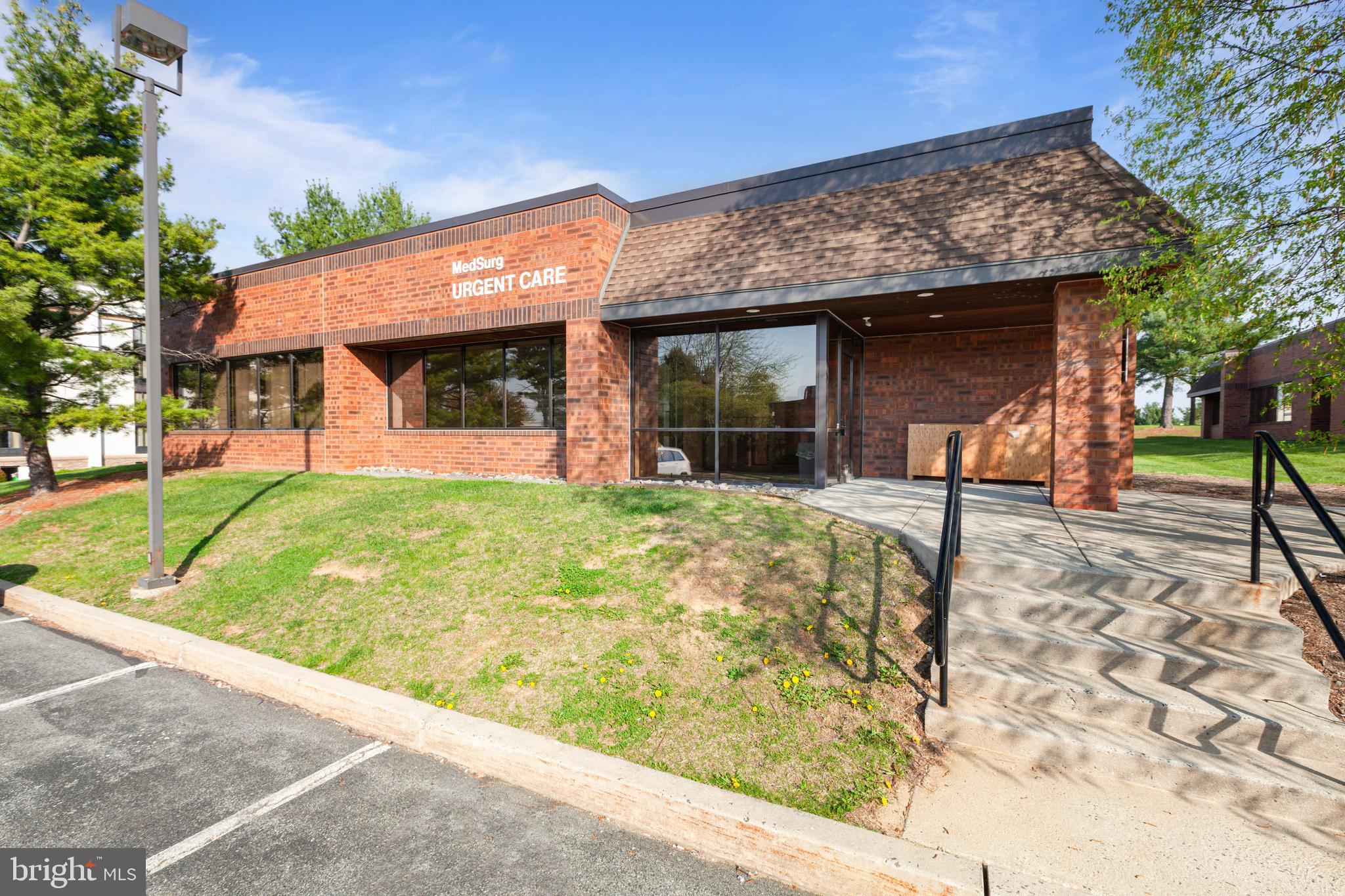 1025 BERKSHIRE BLVD 600 B