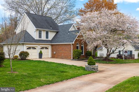 3224 KINROSS CIRCLE HERNDON VA 20171