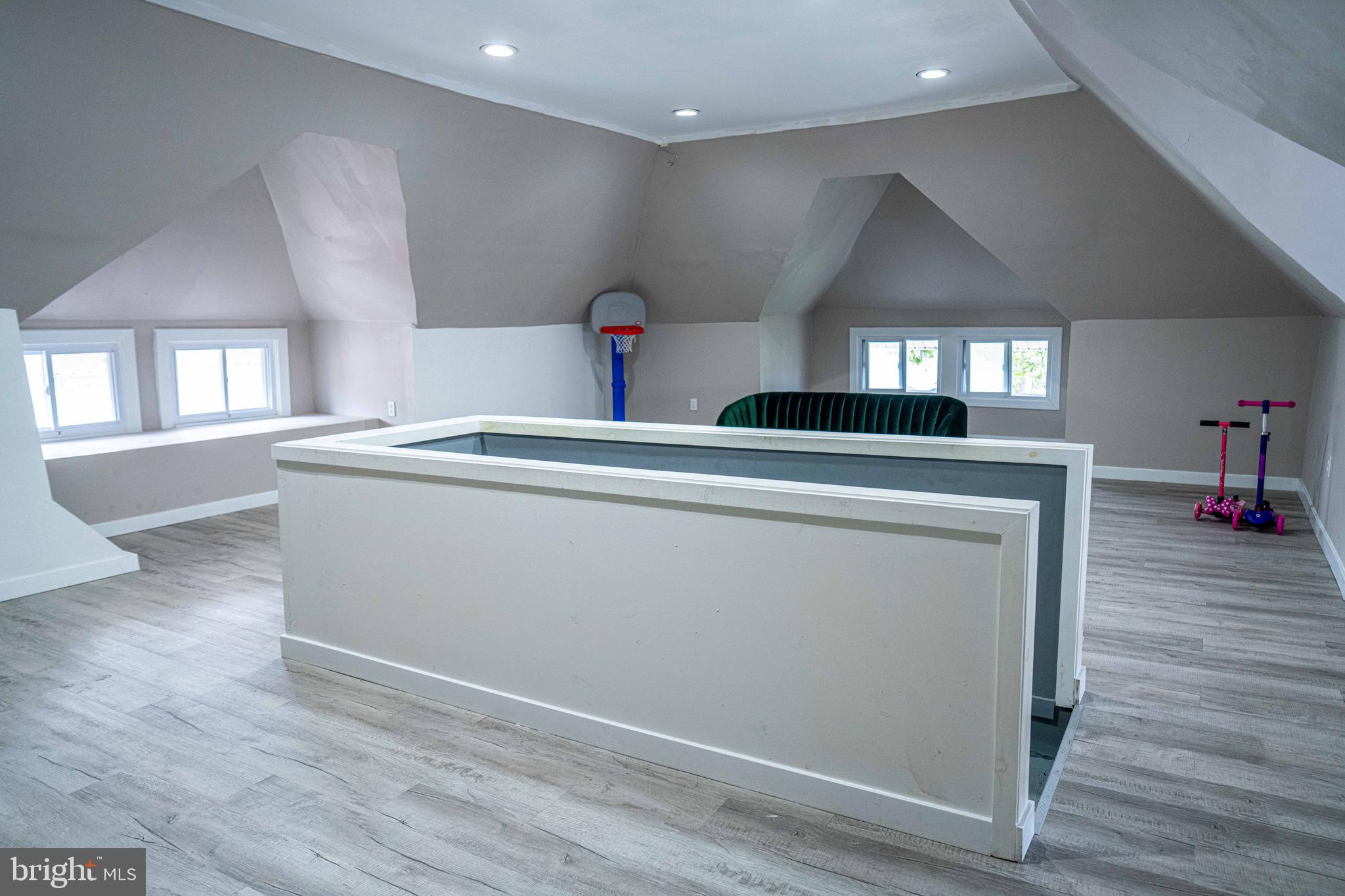 LANSDOWNE - Residential Lease