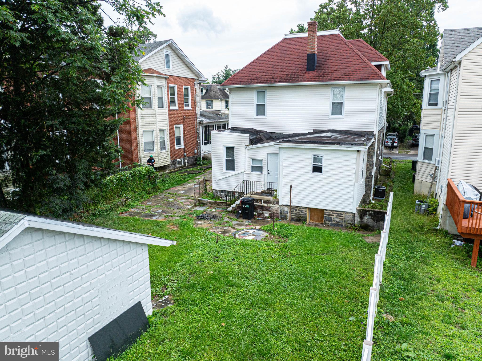 LANSDOWNE - Residential Lease