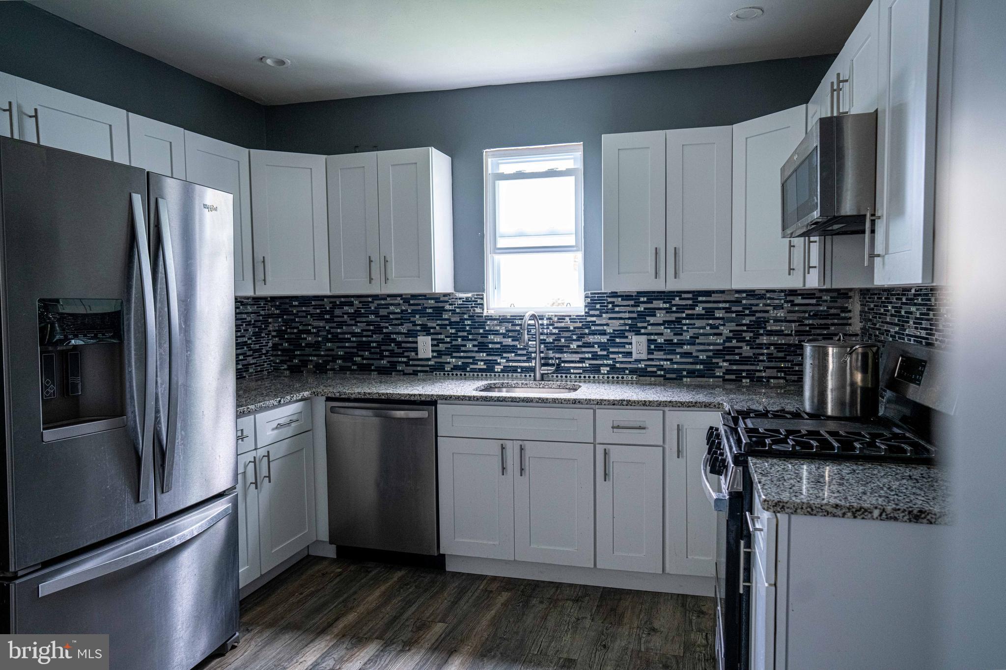 LANSDOWNE - Residential Lease