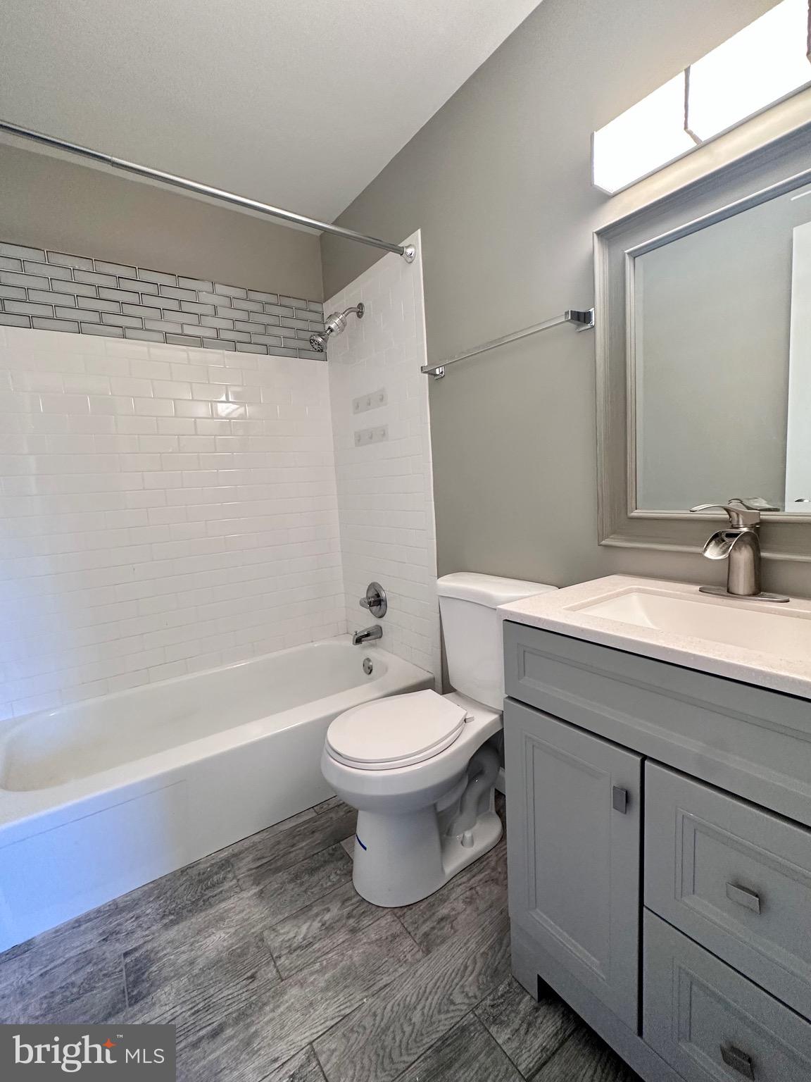 FOREST SPRING CONDO-PHAS - Residential Lease