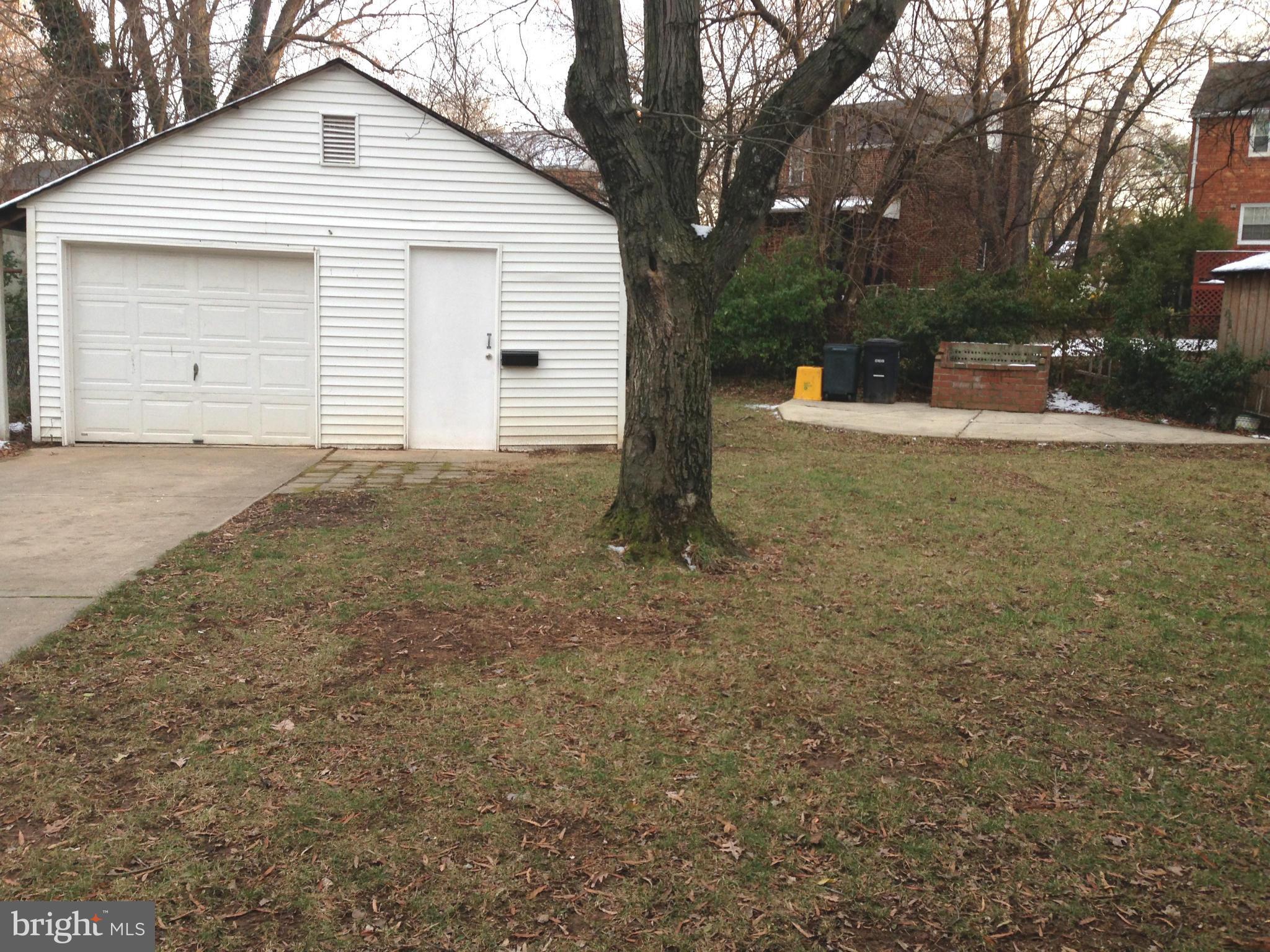 WOODLAWN - Residential