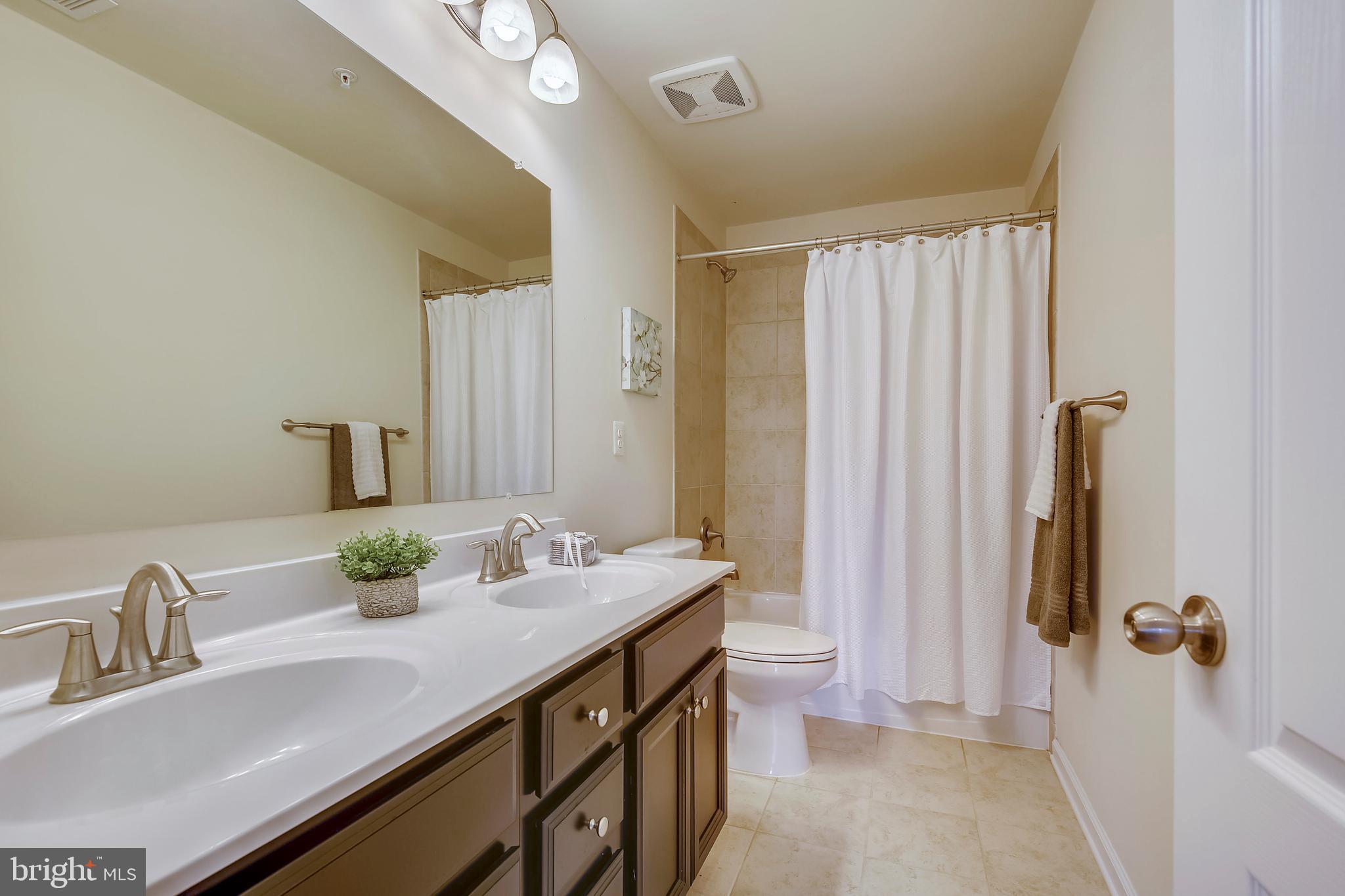 SANDY RIDGE - Residential