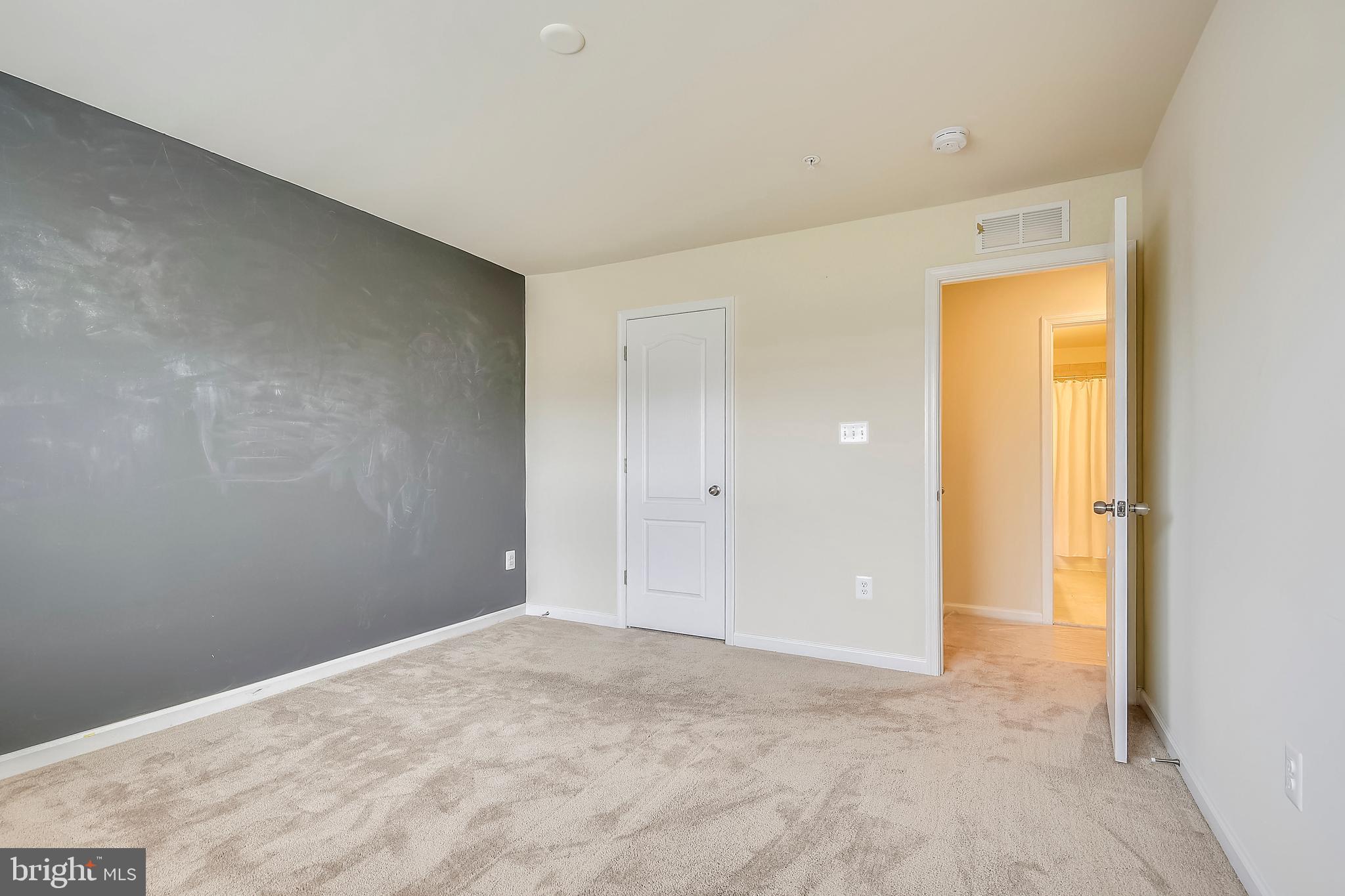 SANDY RIDGE - Residential