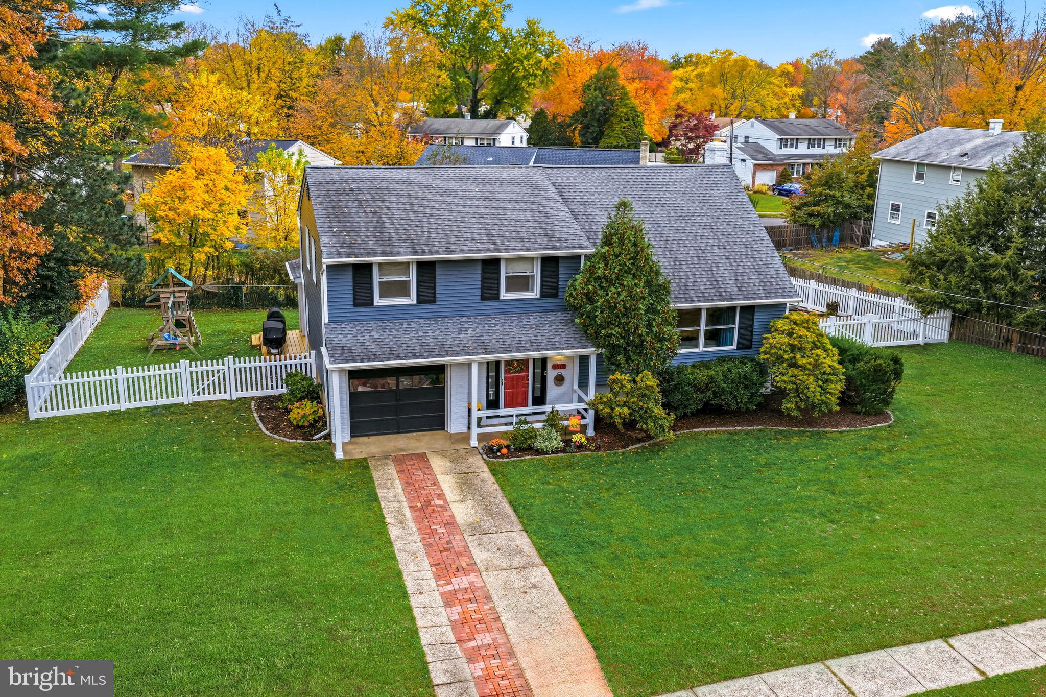 1519 LONGFELLOW DRIVE