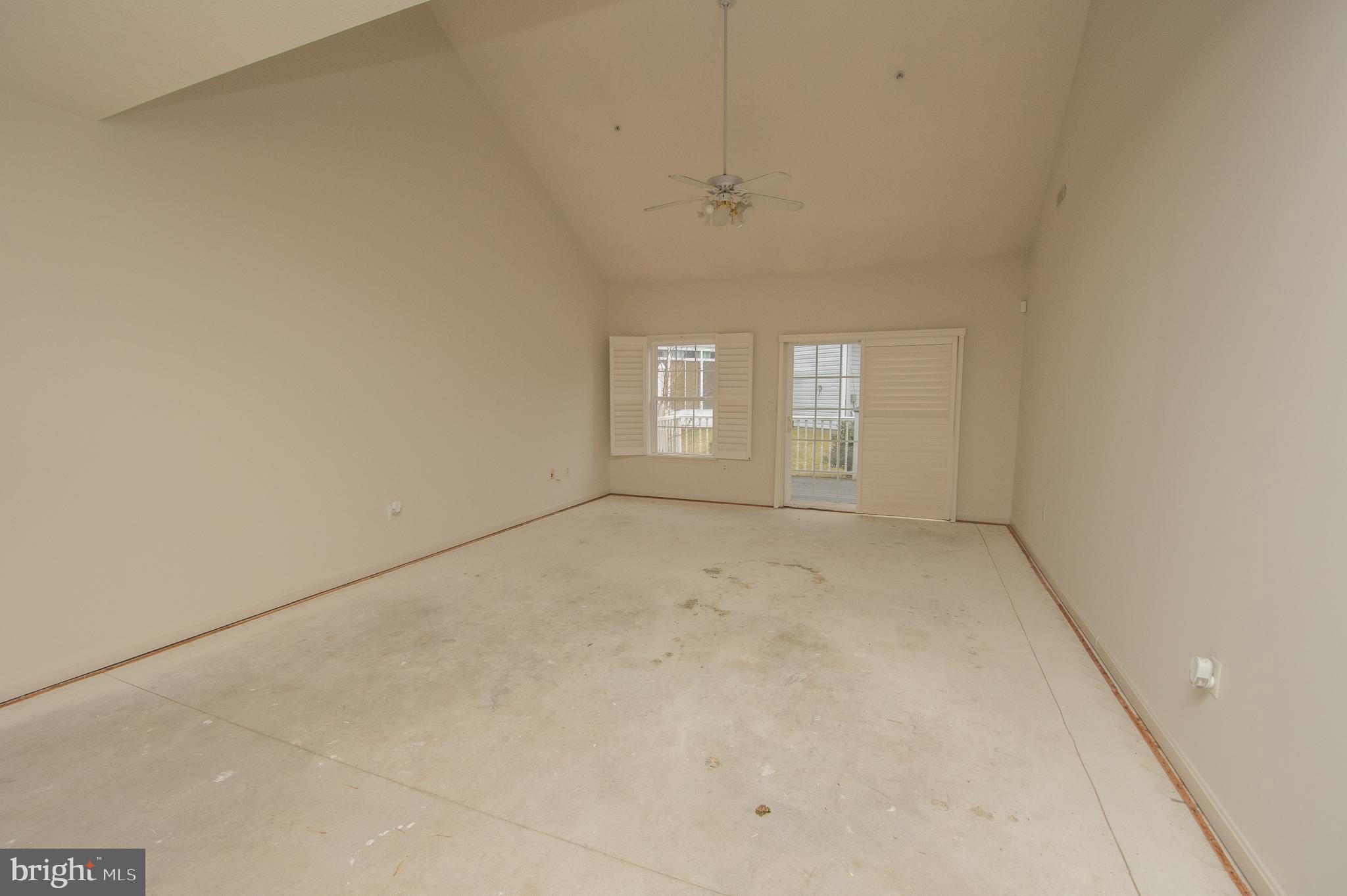 WOOD CREEK GOLF COMM - Residential