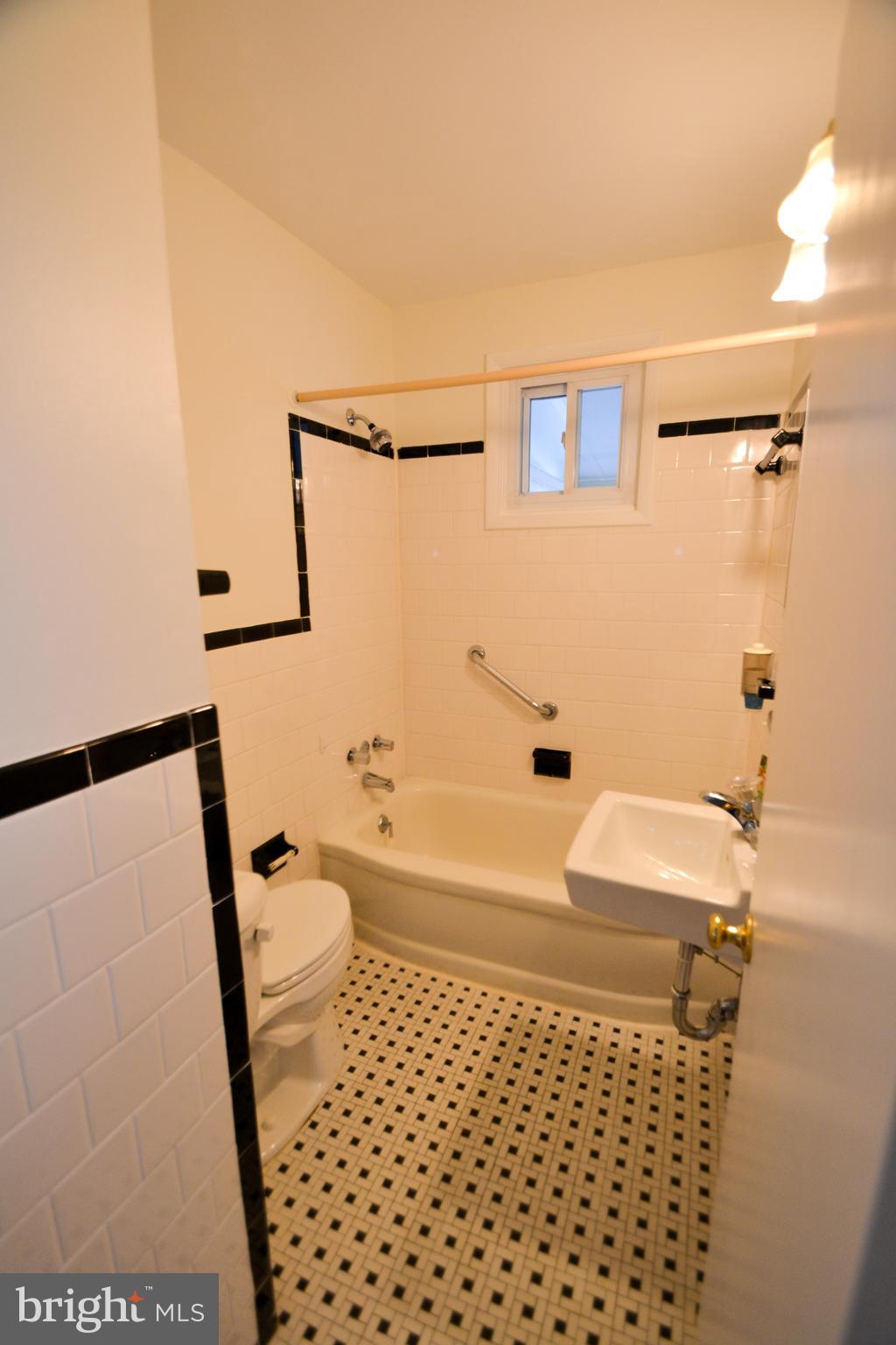 HAVERFORD - Residential