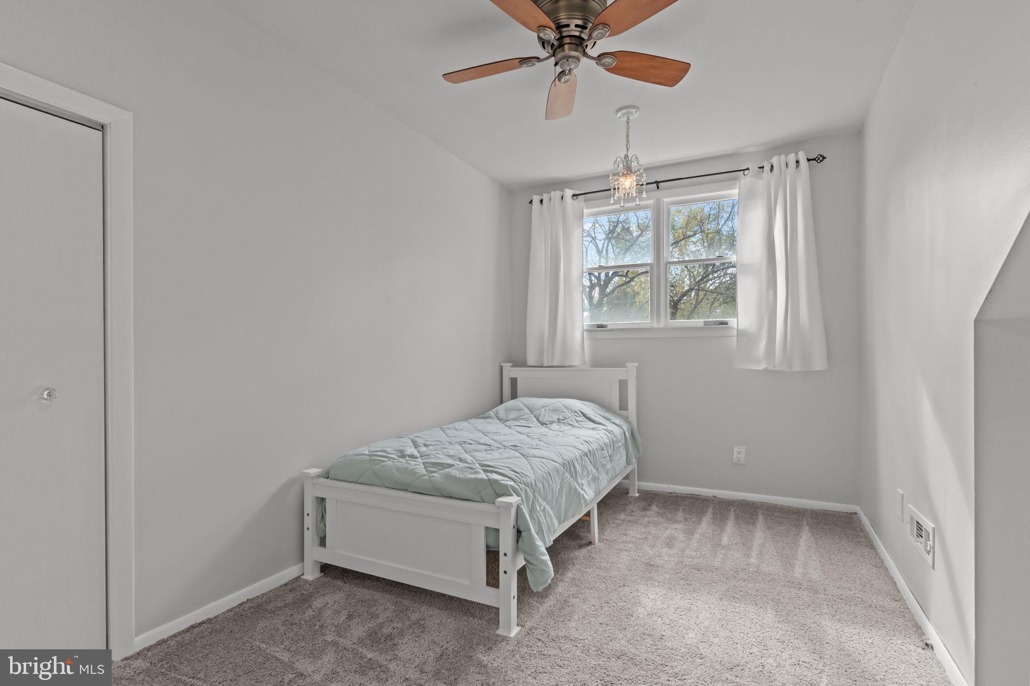 NESHAMINY FALLS - Residential