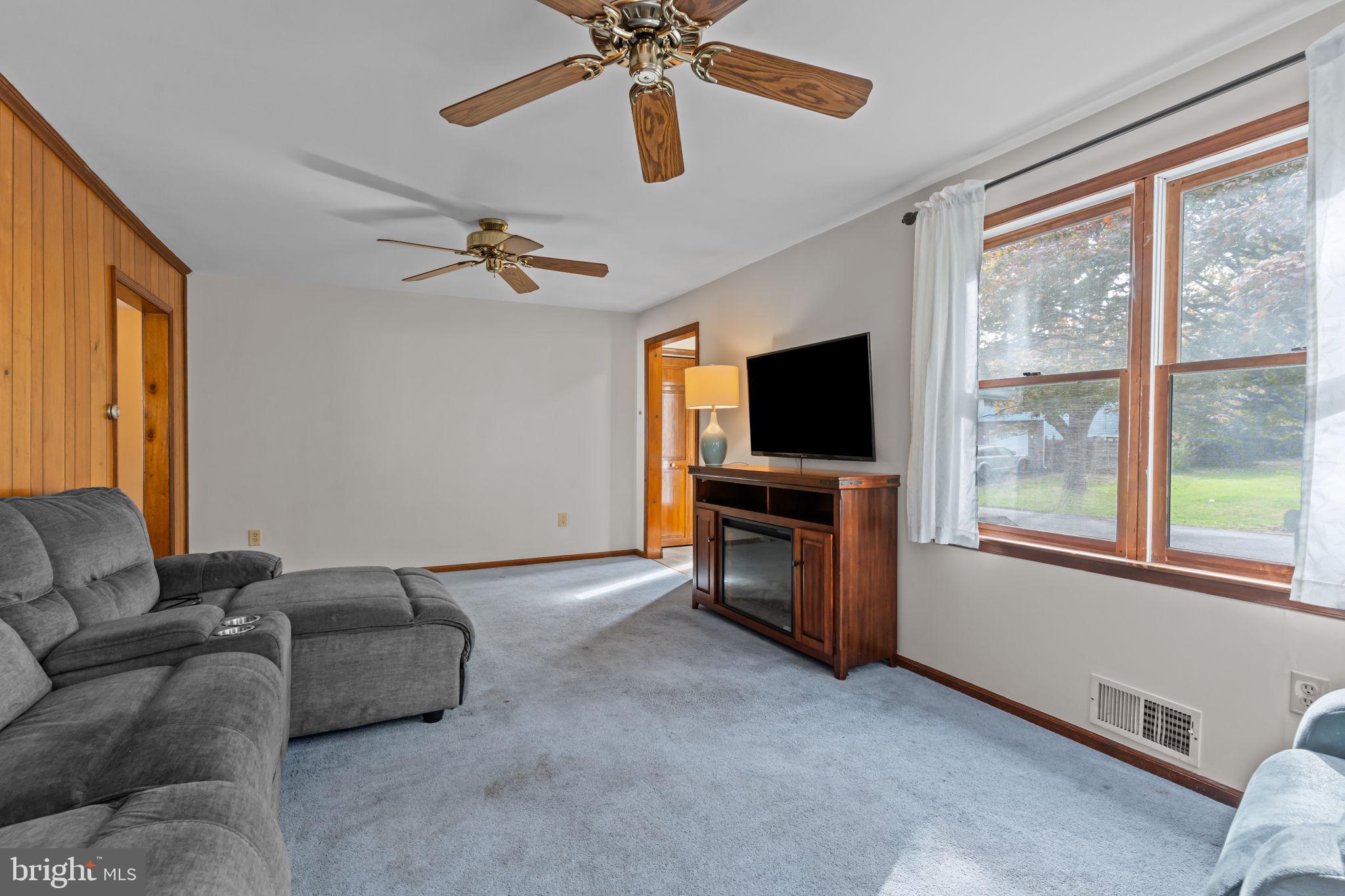 NESHAMINY FALLS - Residential