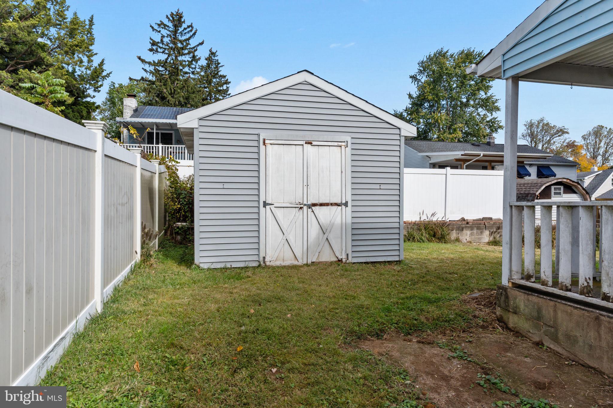 NESHAMINY FALLS - Residential