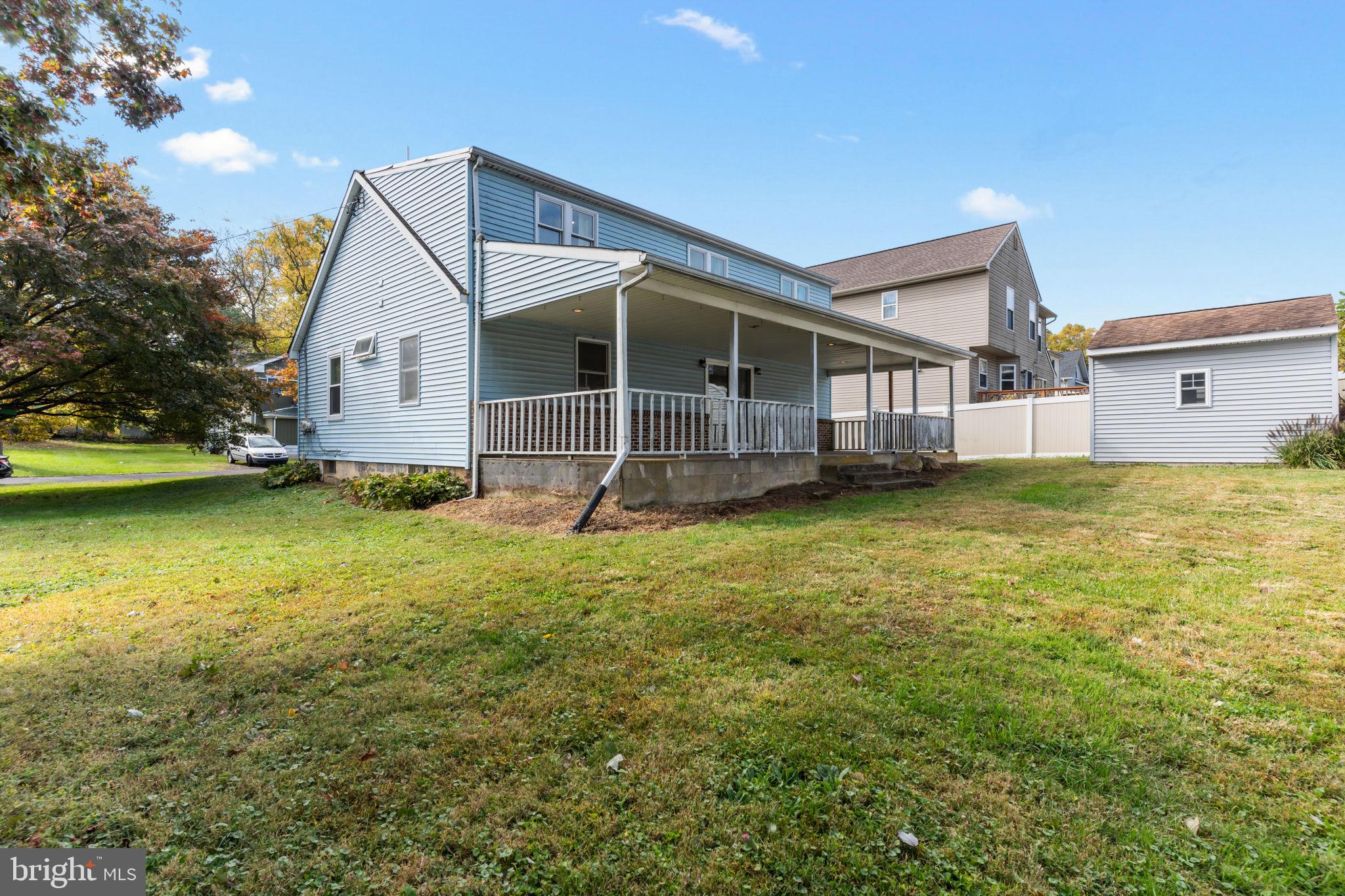 NESHAMINY FALLS - Residential