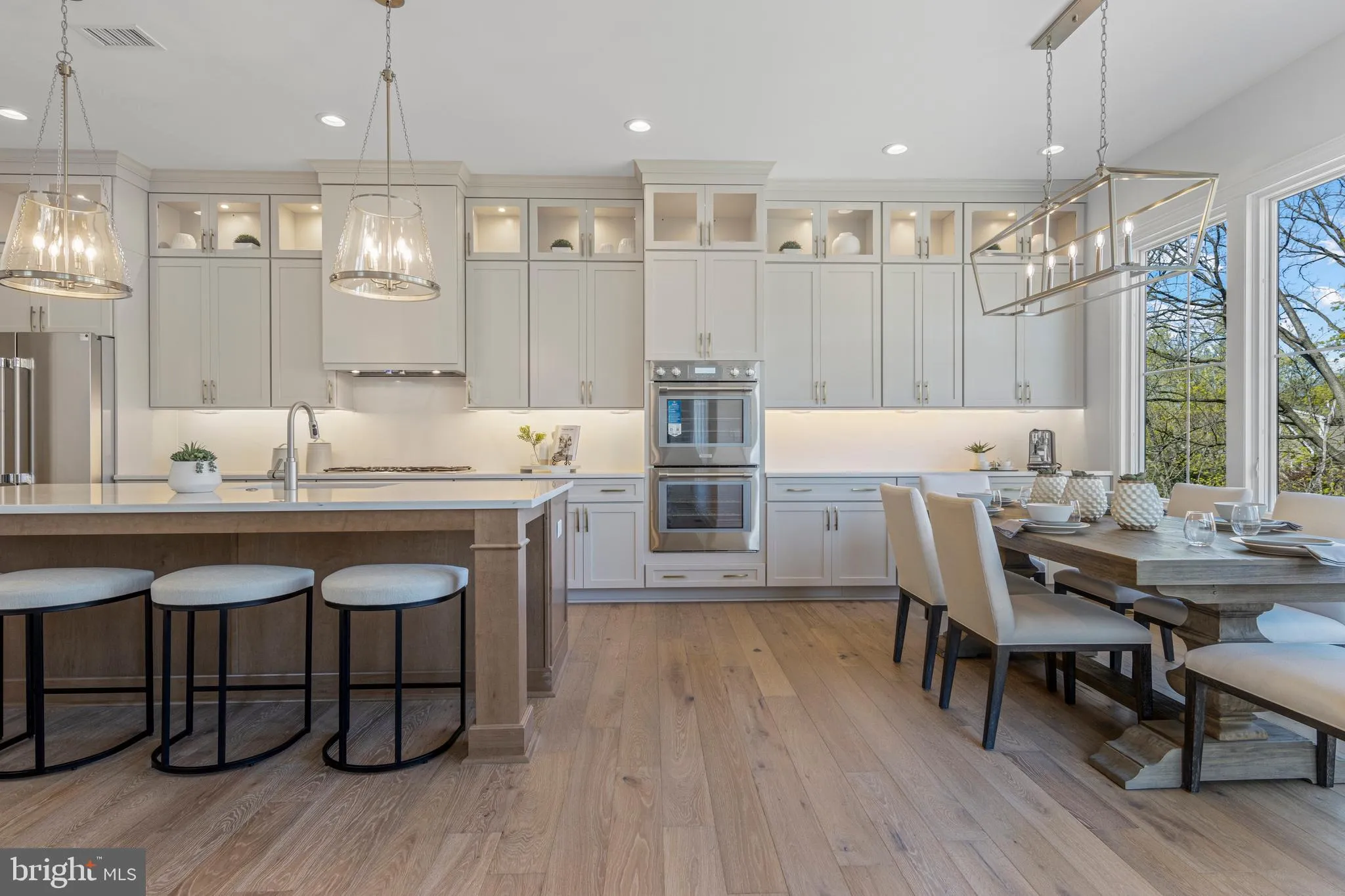 Wayne, Pennsylvania 19087, United States, 5 Bedrooms Bedrooms, ,5 BathroomsBathrooms,Residential,Active,112194