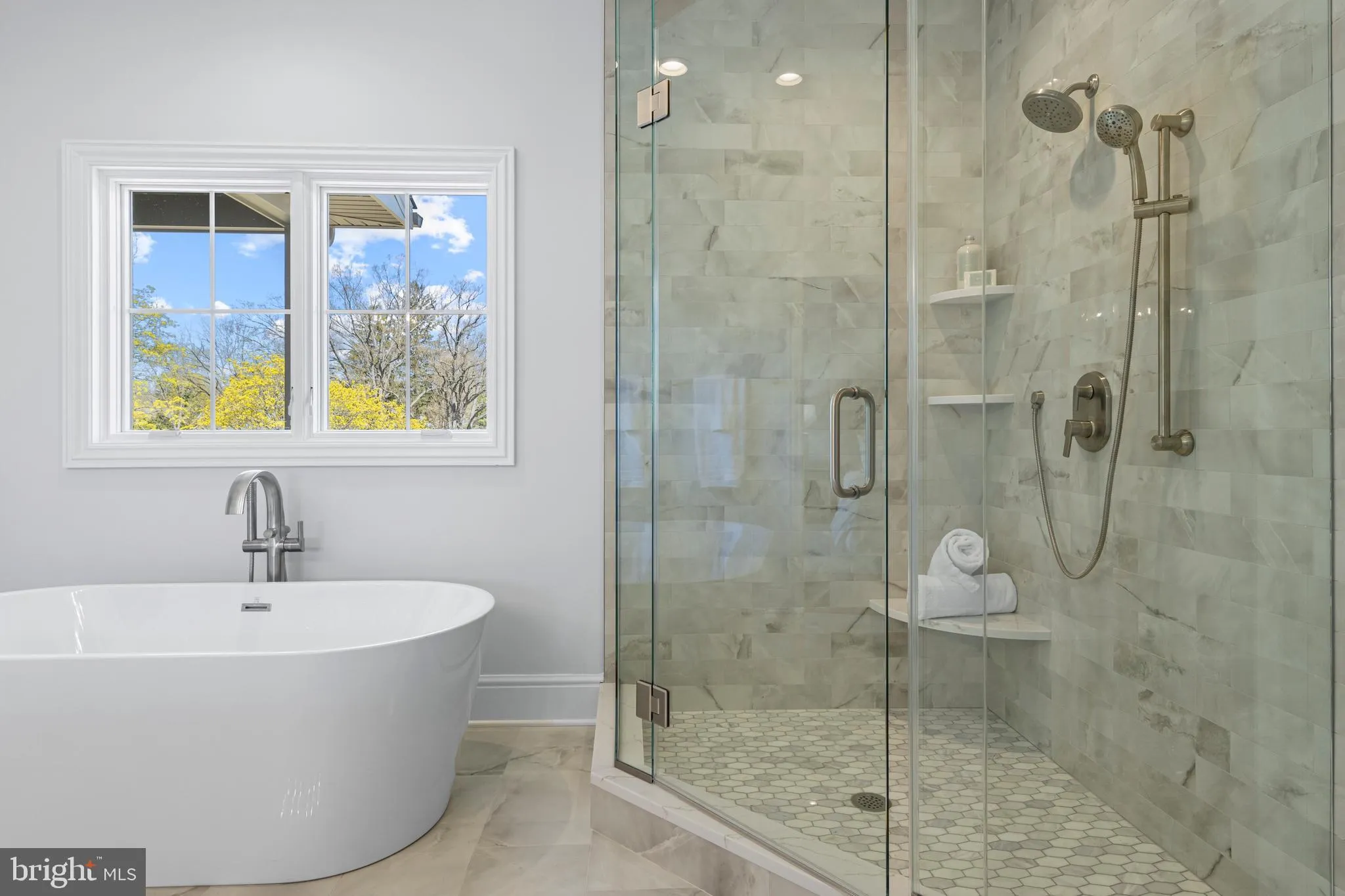 Wayne, Pennsylvania 19087, United States, 5 Bedrooms Bedrooms, ,5 BathroomsBathrooms,Residential,Active,112194