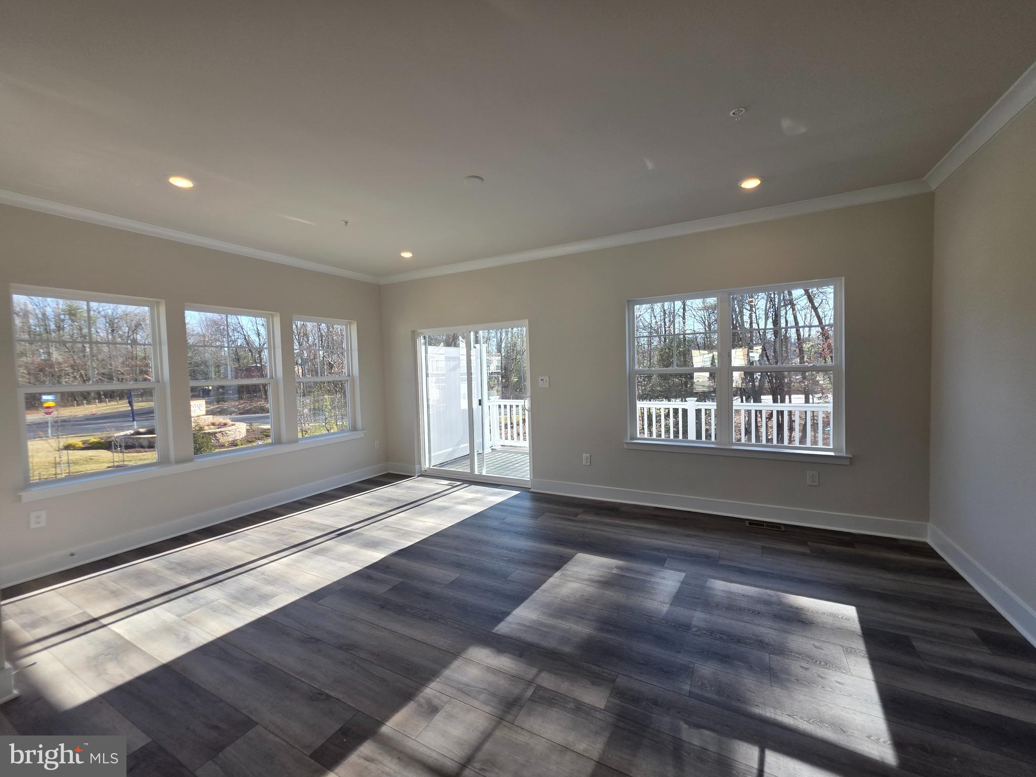 TANYARD SHORES - Residential