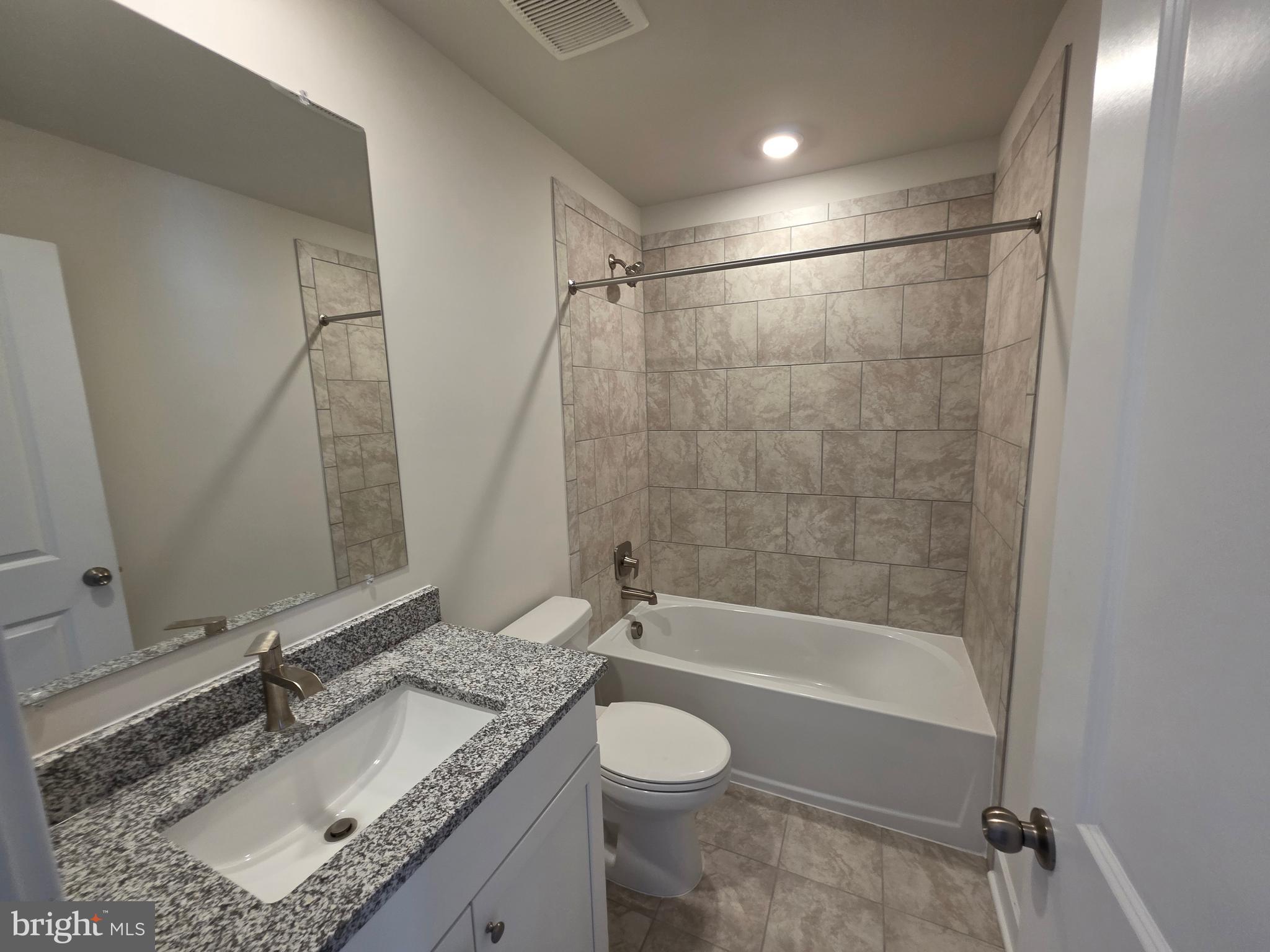 TANYARD SHORES - Residential