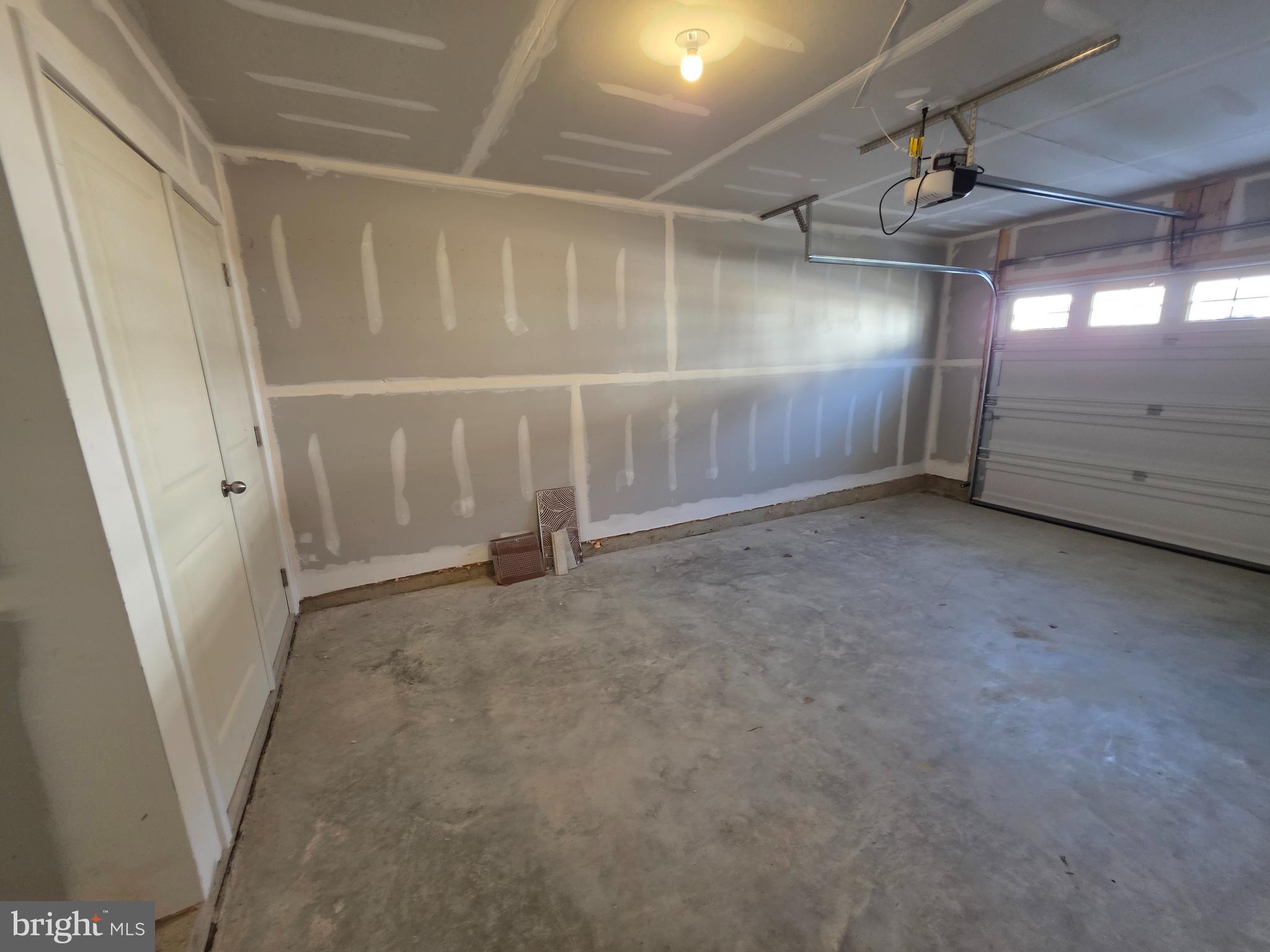 TANYARD SHORES - Residential