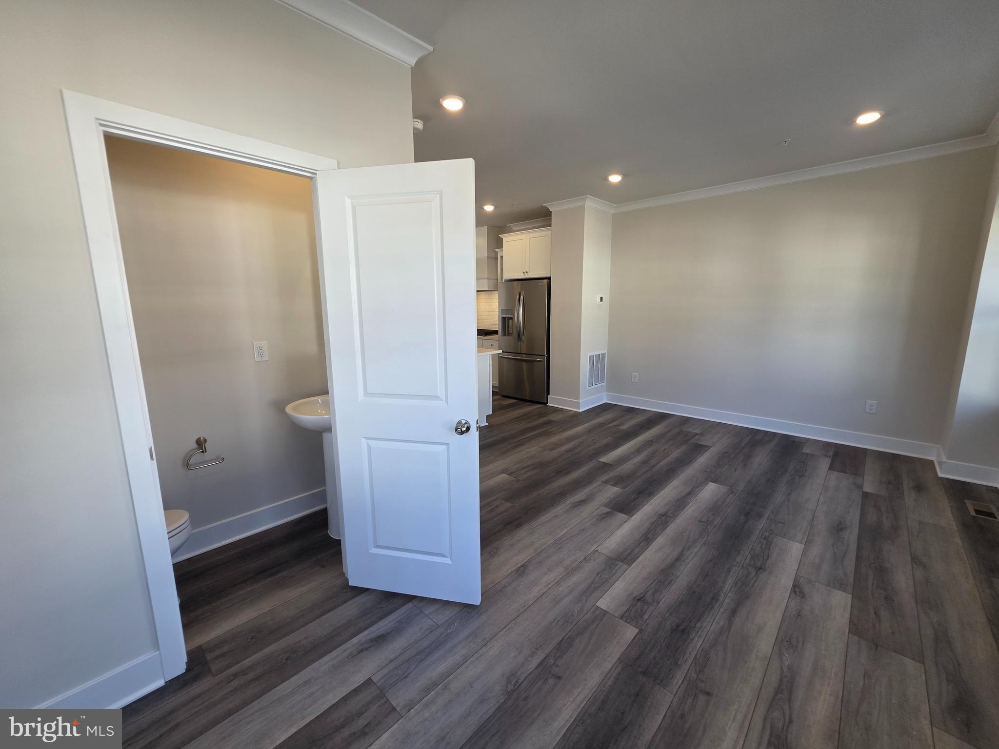 TANYARD SHORES - Residential