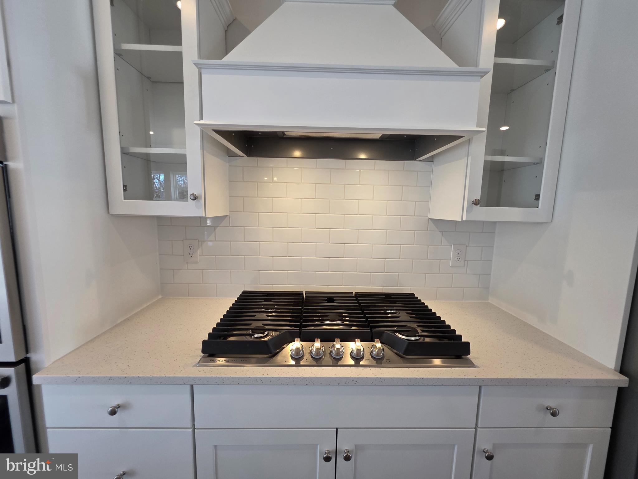 TANYARD SHORES - Residential