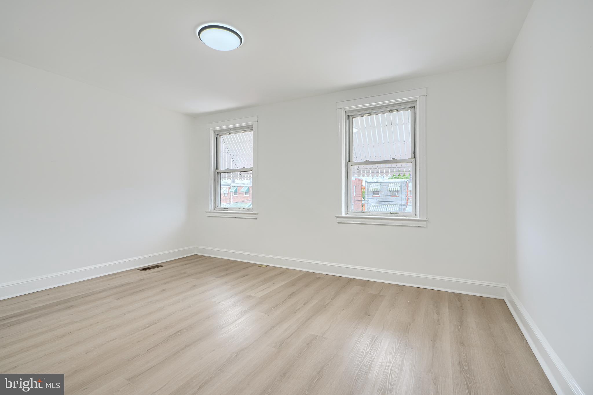 JOSEPH LEE - Residential