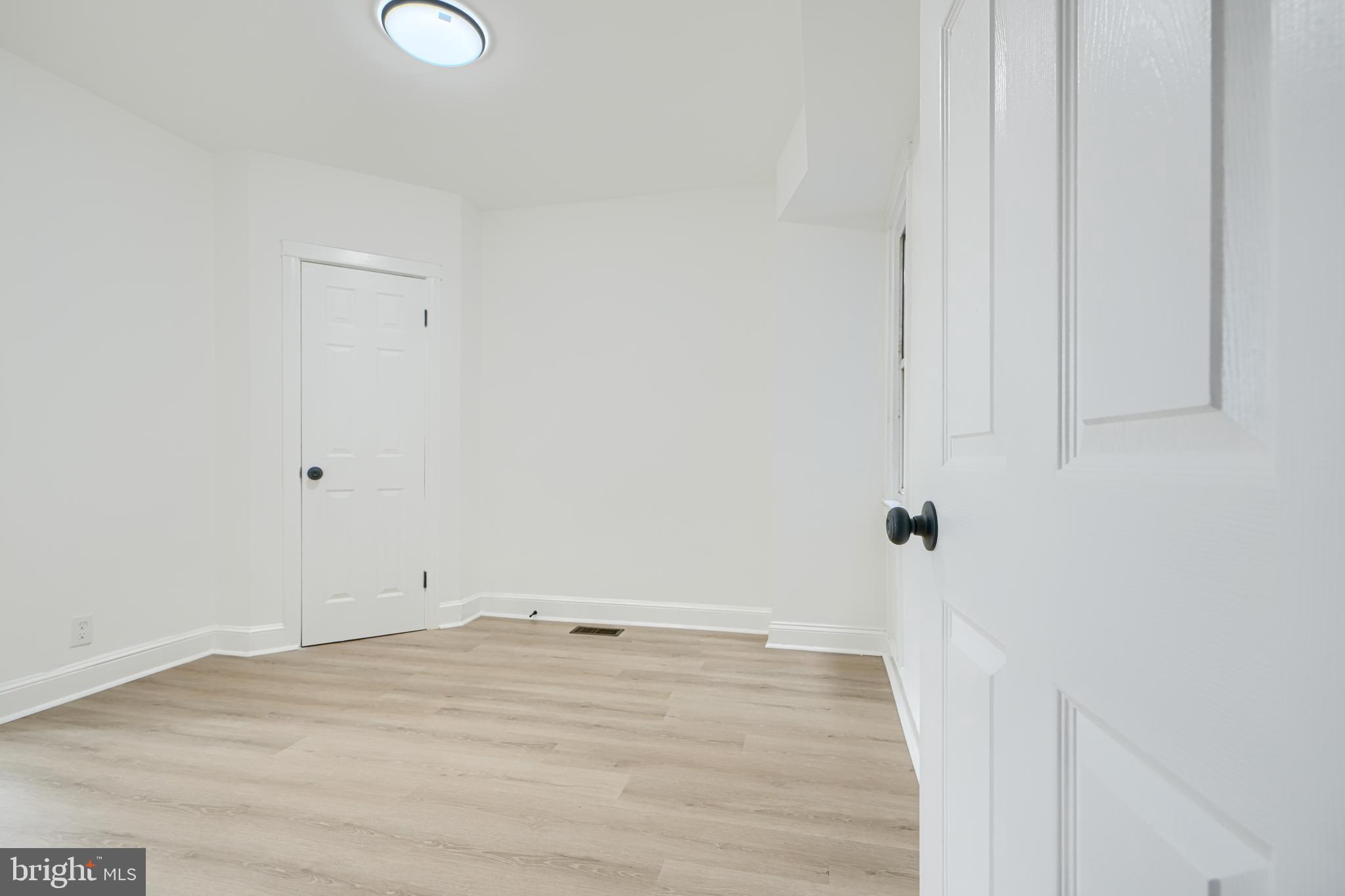 JOSEPH LEE - Residential