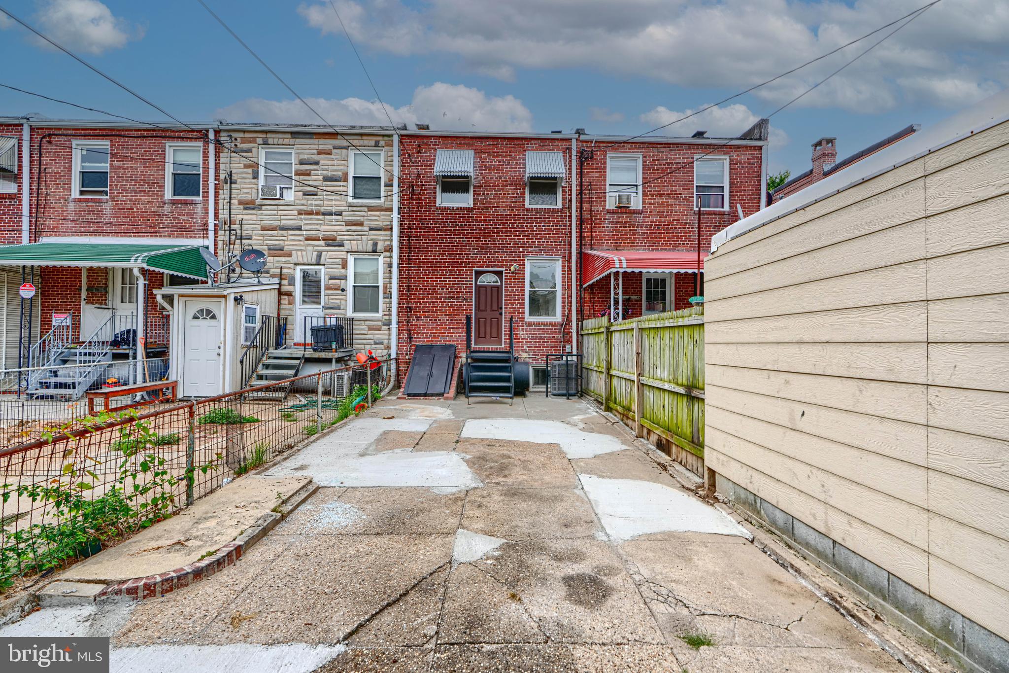 JOSEPH LEE - Residential