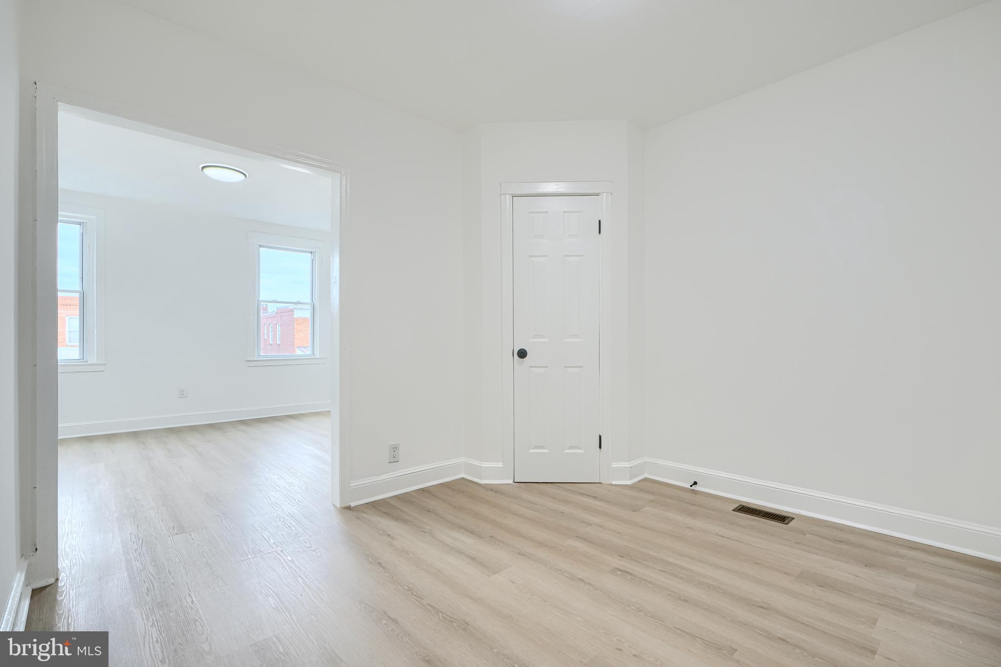 JOSEPH LEE - Residential