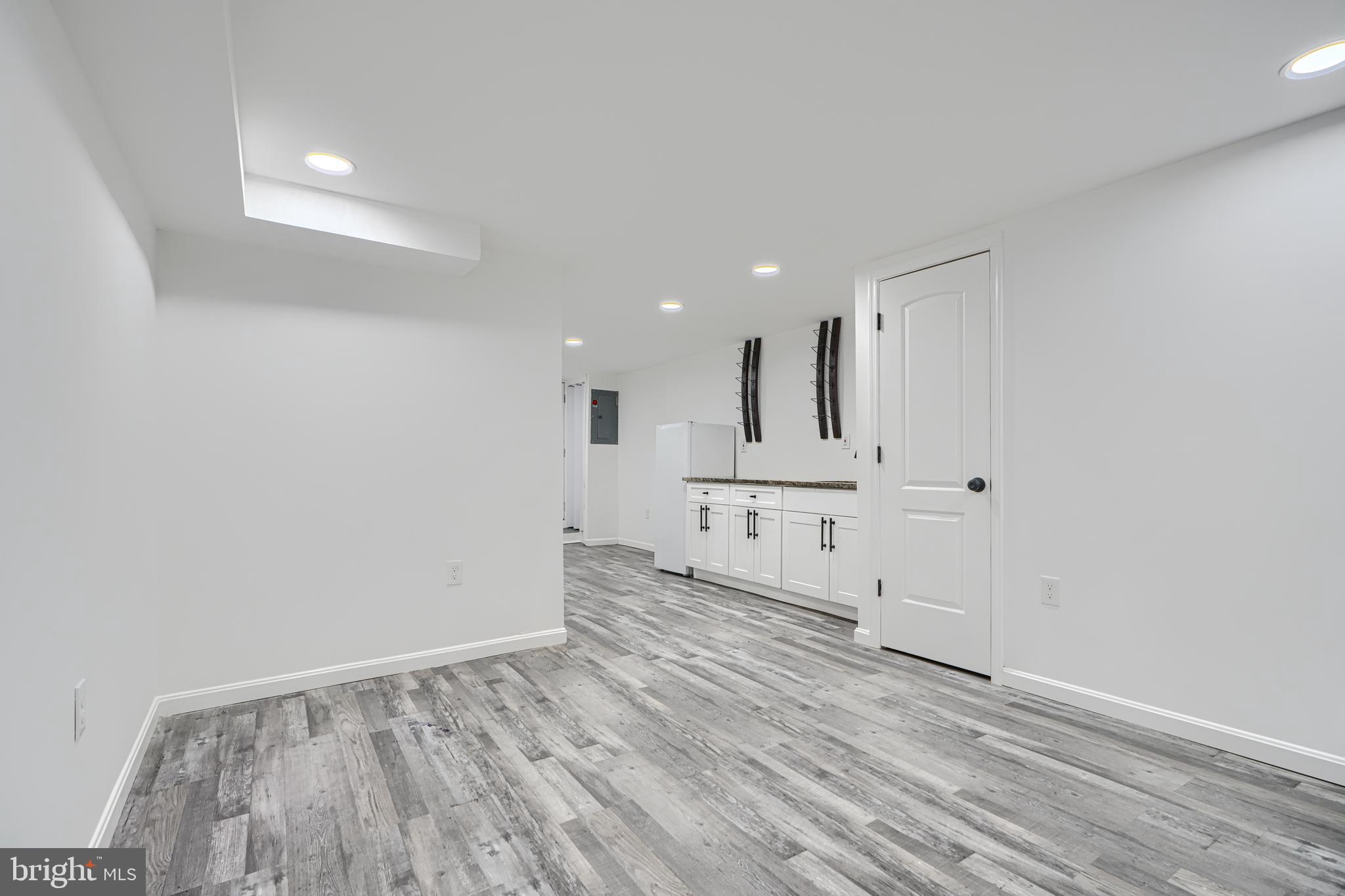 JOSEPH LEE - Residential