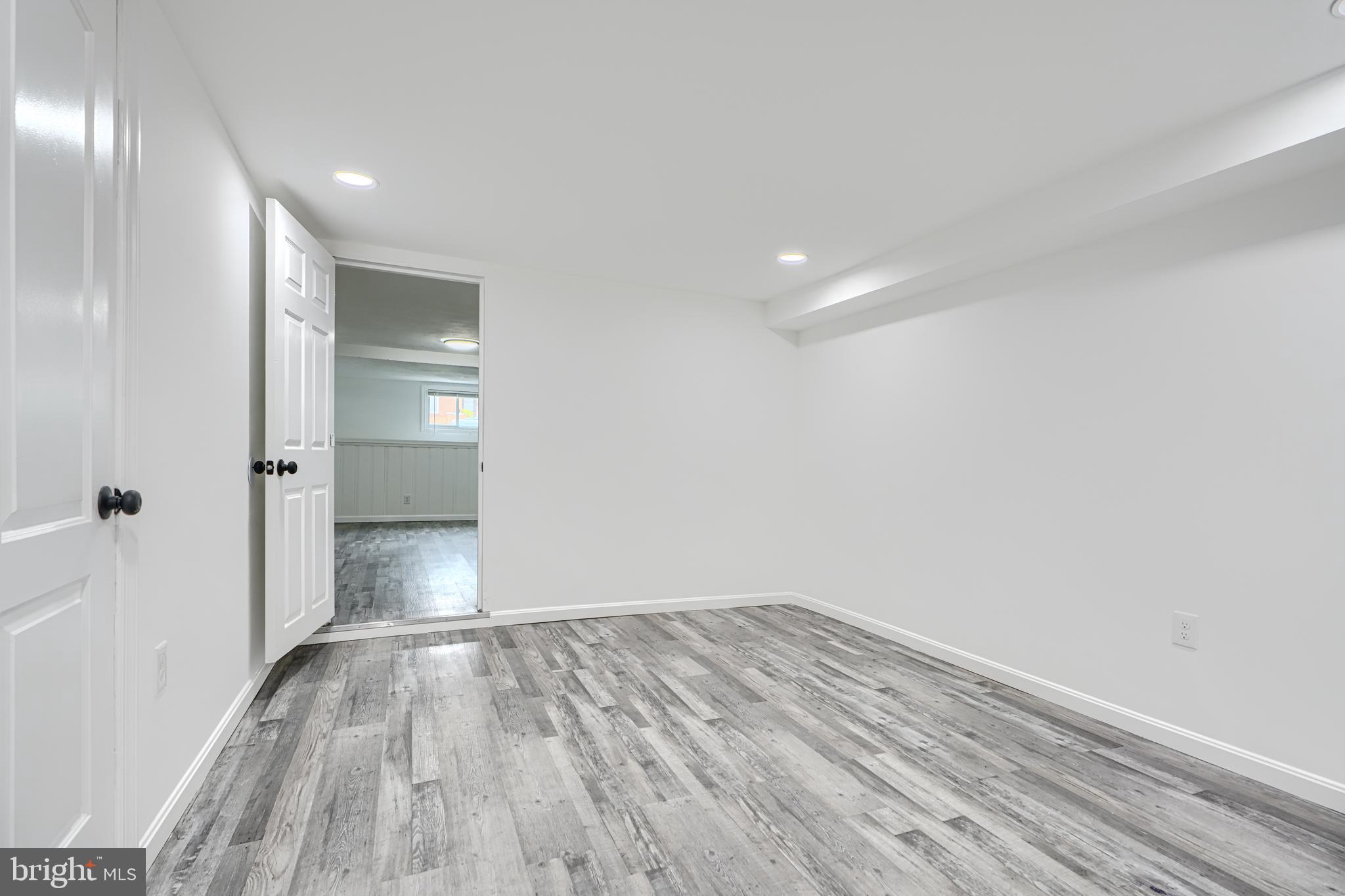 JOSEPH LEE - Residential