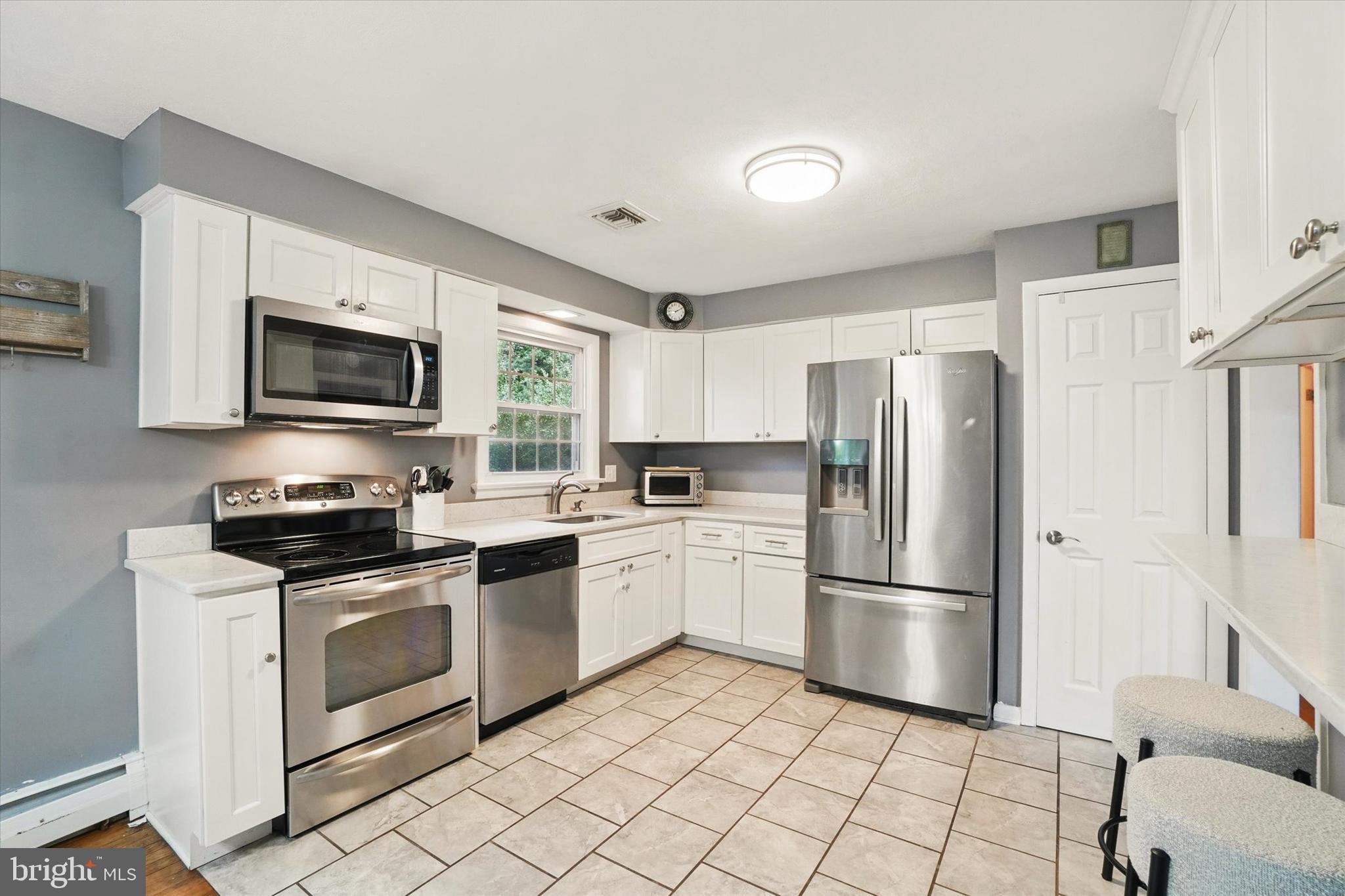 ARLINGTON PARK - Residential