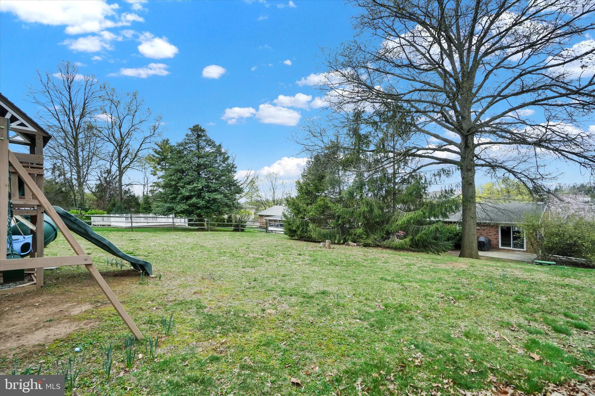 ARLINGTON PARK - Residential