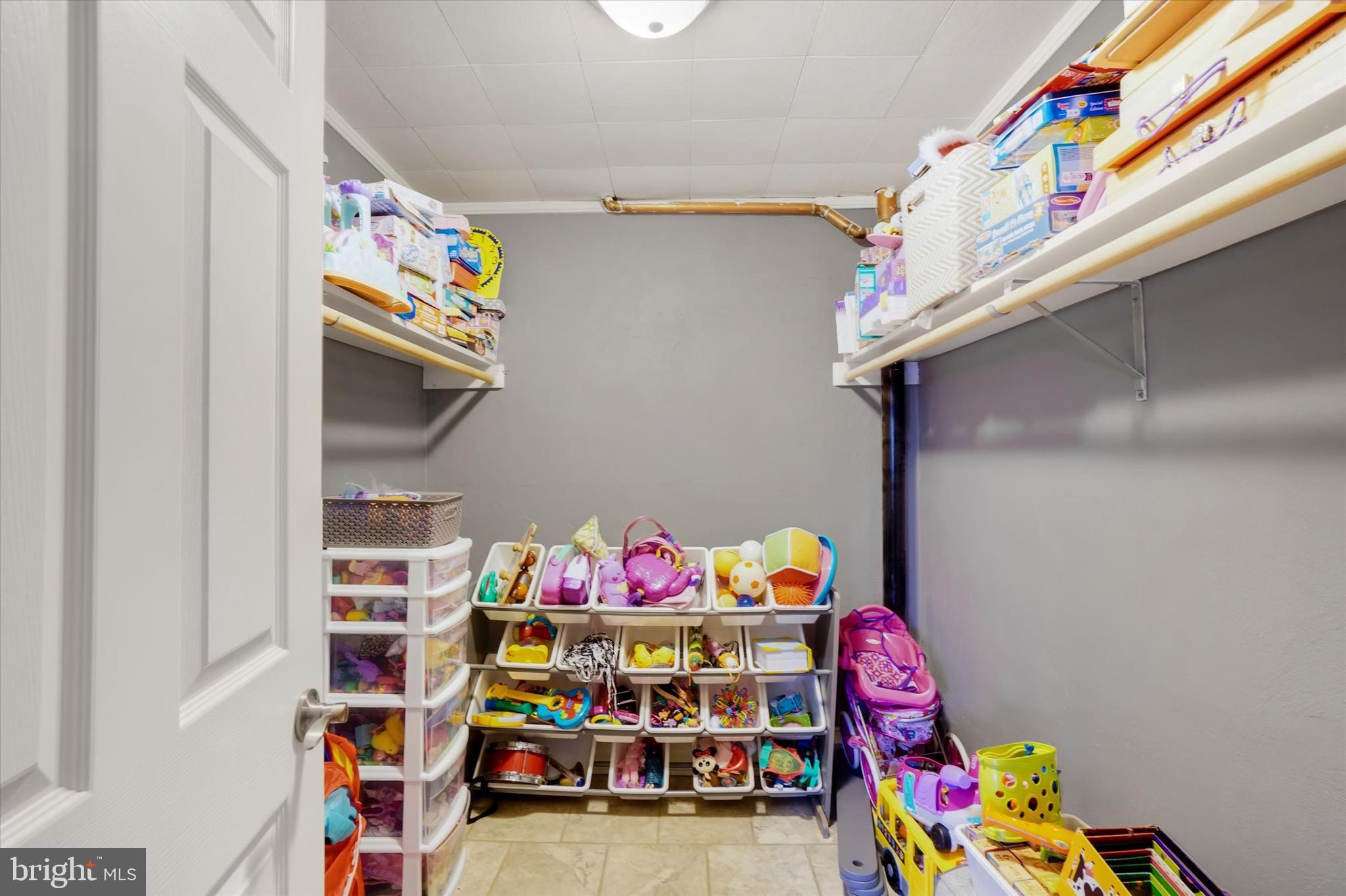 ARLINGTON PARK - Residential