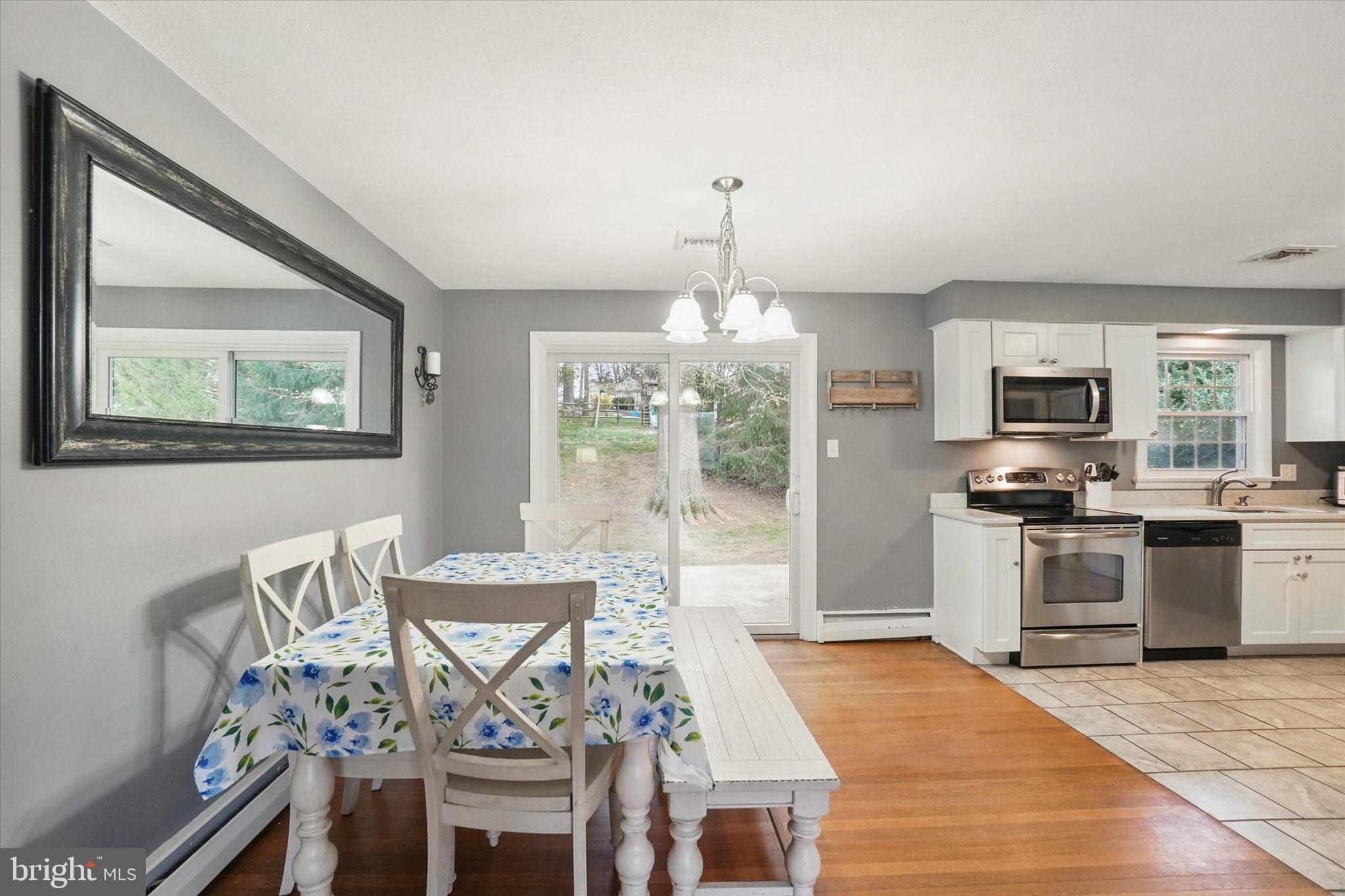 ARLINGTON PARK - Residential