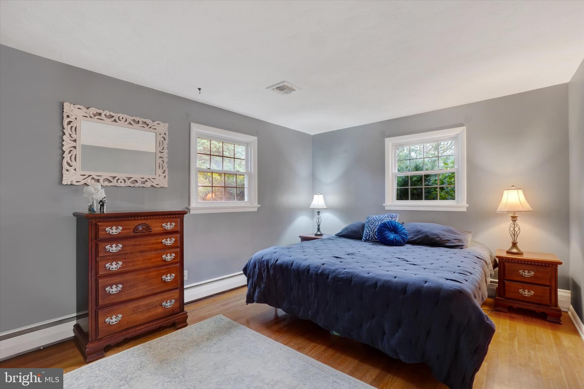 ARLINGTON PARK - Residential