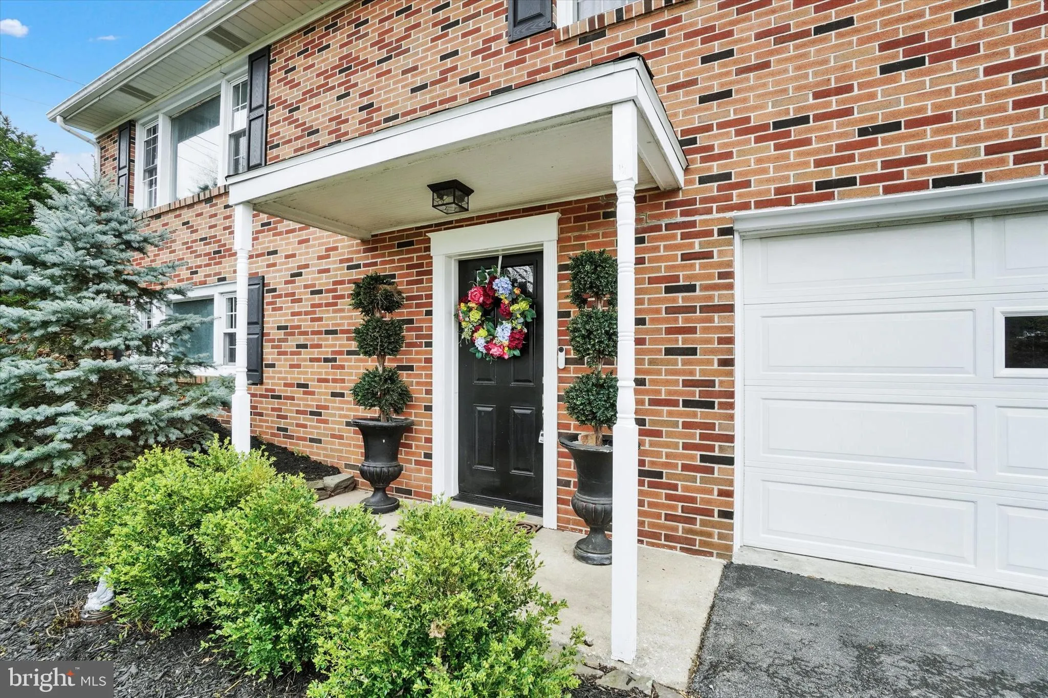 York, Pennsylvania 17402, United States, 3 Bedrooms Bedrooms, ,2 BathroomsBathrooms,Residential,Pending,107566