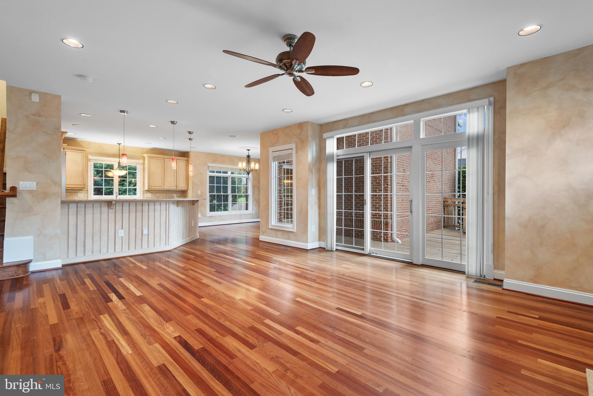 PAGE HILL - Residential