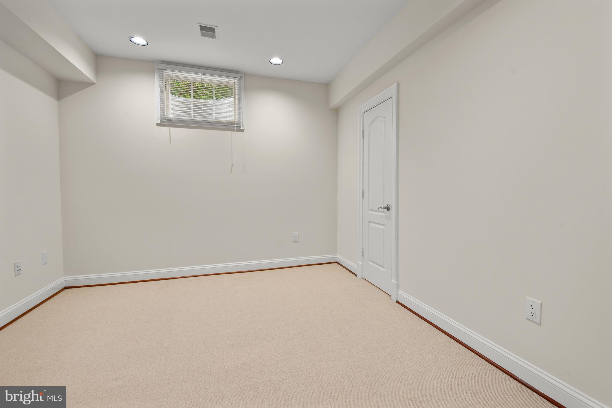 PAGE HILL - Residential