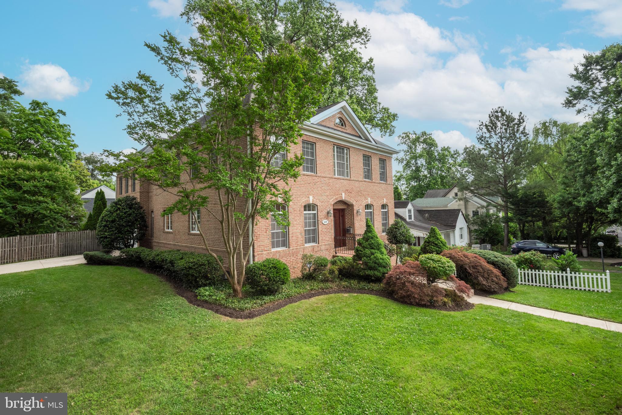 PAGE HILL - Residential