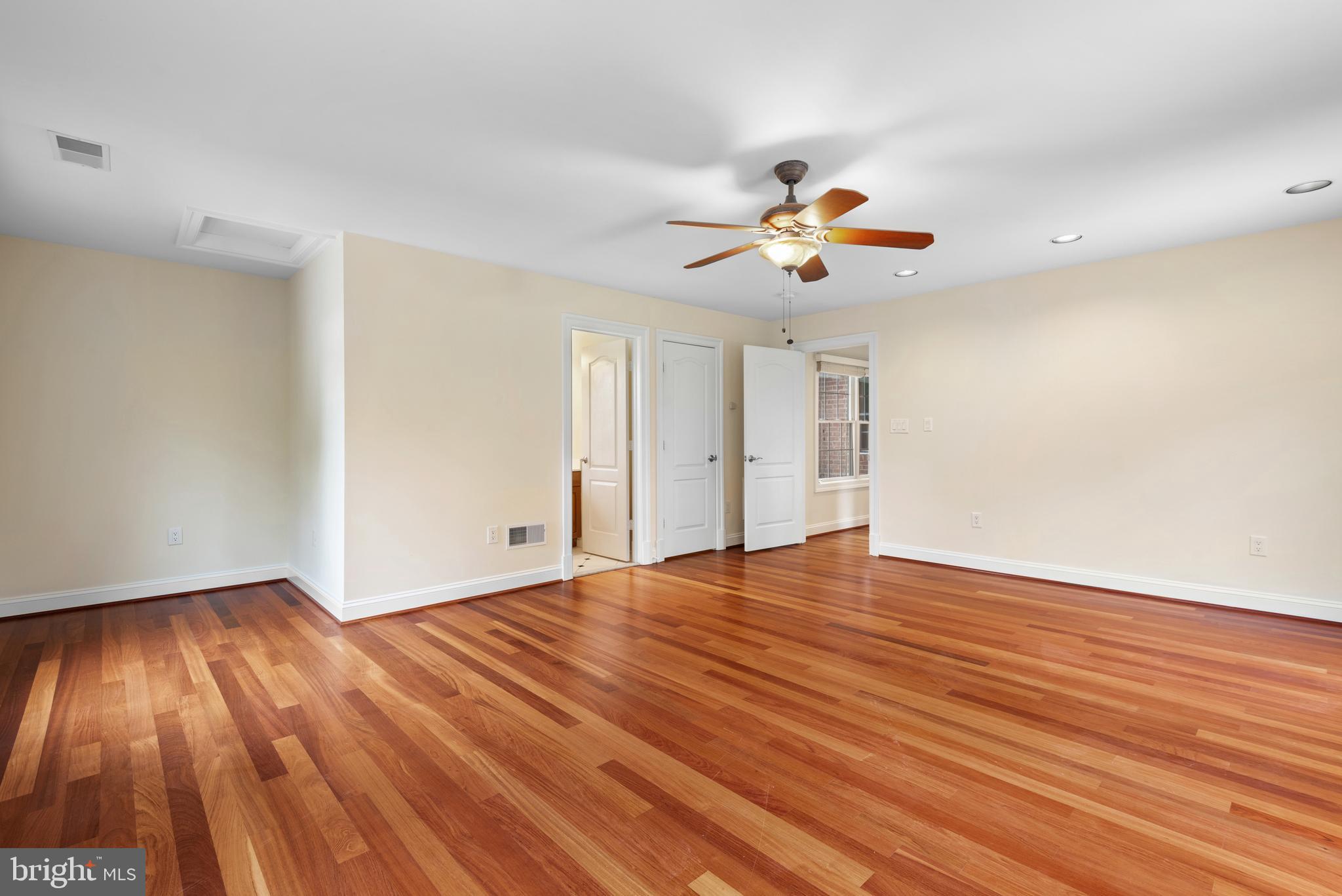 PAGE HILL - Residential