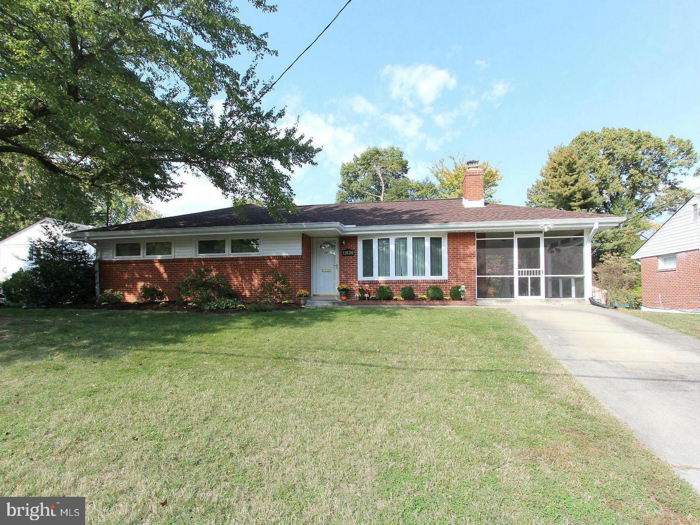 **Welcome to Birmingham Estates!**
Discover timeless charm in this classic **Brick Rambler**, nestled in one of the area’s most sought-after neighborhoods. Step inside to gleaming **hardwood floors** and a **sun-drenched living room** anchored by a cozy **wood-burning fireplace**—perfect for relaxing evenings or hosting guests.
The kitchen features **modern appliances** and a functional layout, ready for everyday living or culinary inspiration. The spacious **walk-out basement** offers incredible flexibility with its **private entrance, abundant natural light**, and room to expand—ideal for a home office, guest suite, or entertainment space.
**Prime location** just minutes from I-495, I-95, and major commuting routes. Enjoy effortless access to shops, restaurants, scenic parks, and more—everything you need is at your fingertips.
This home combines classic character with everyday convenience. Make it yours!