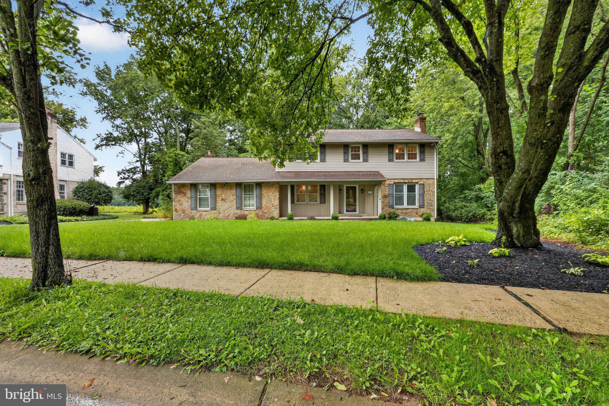 2426 KINGMAN DRIVE