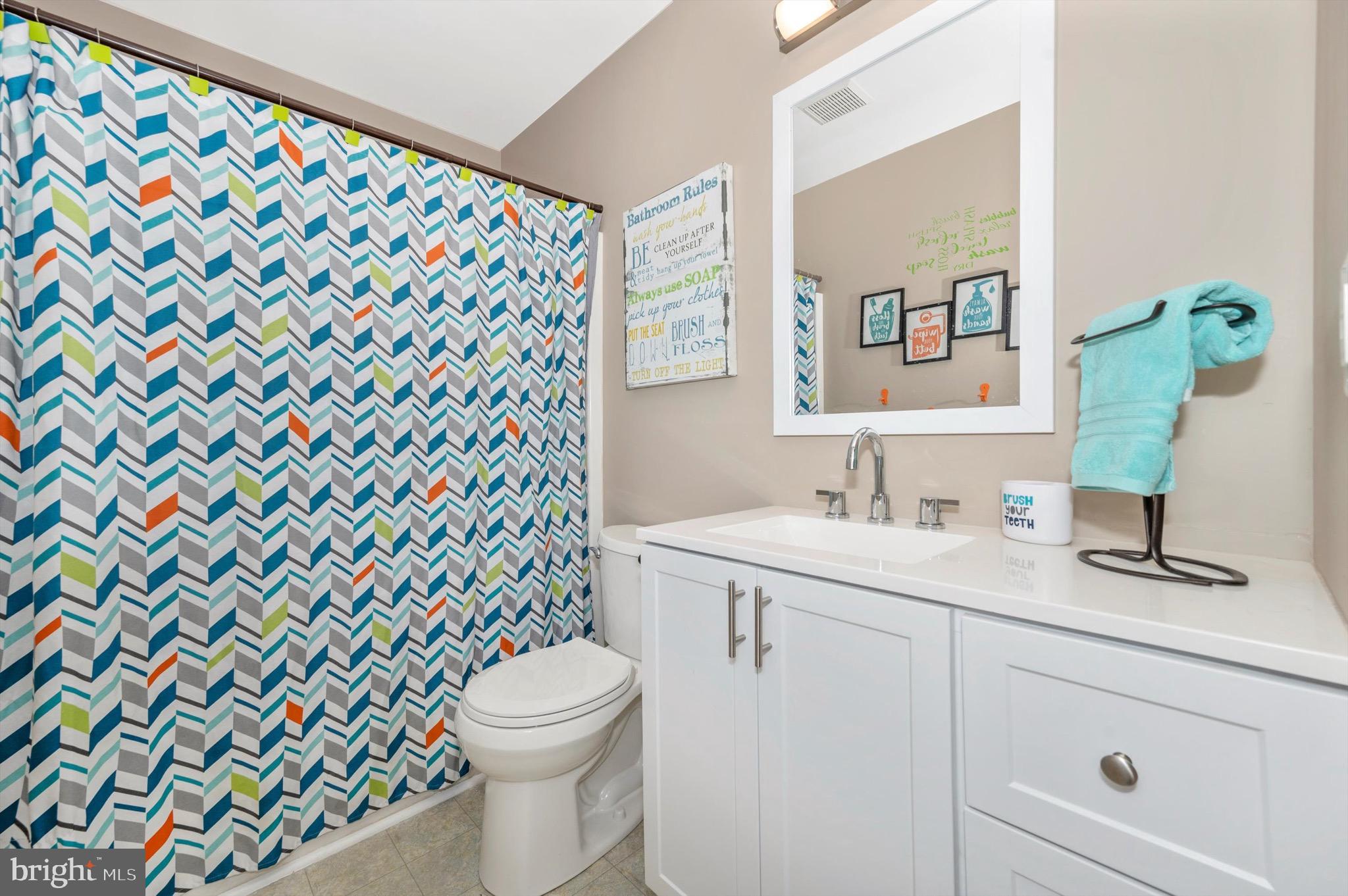 WHISPERING HILLS - Residential