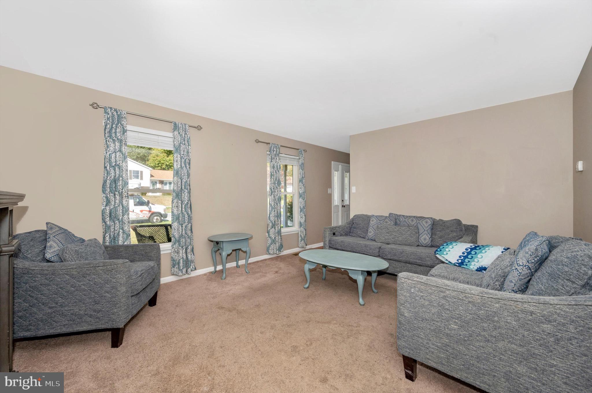 WHISPERING HILLS - Residential