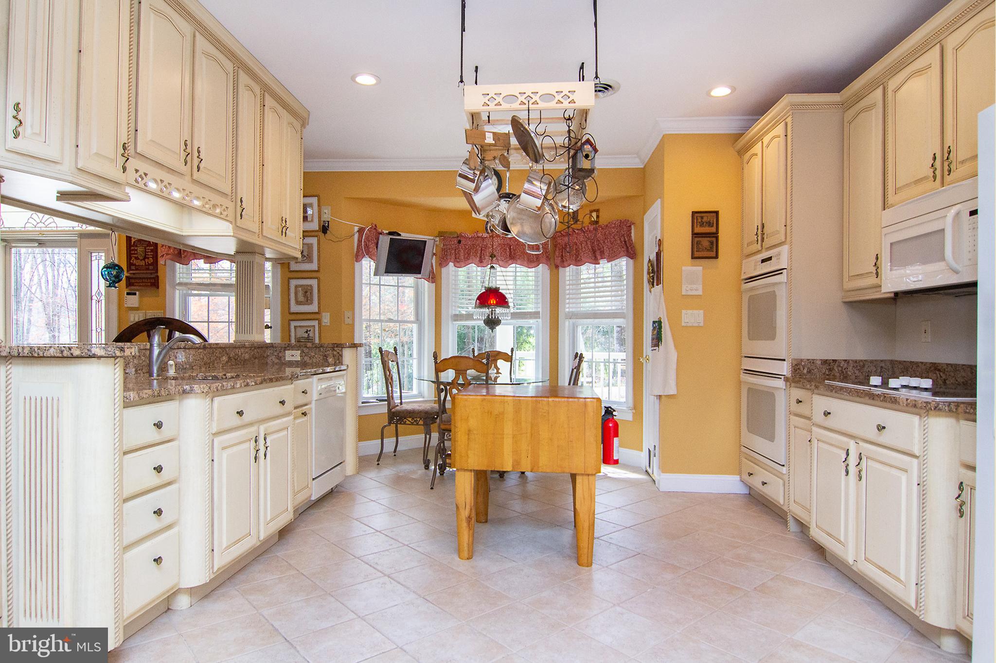 RIVER DOWNS - Residential