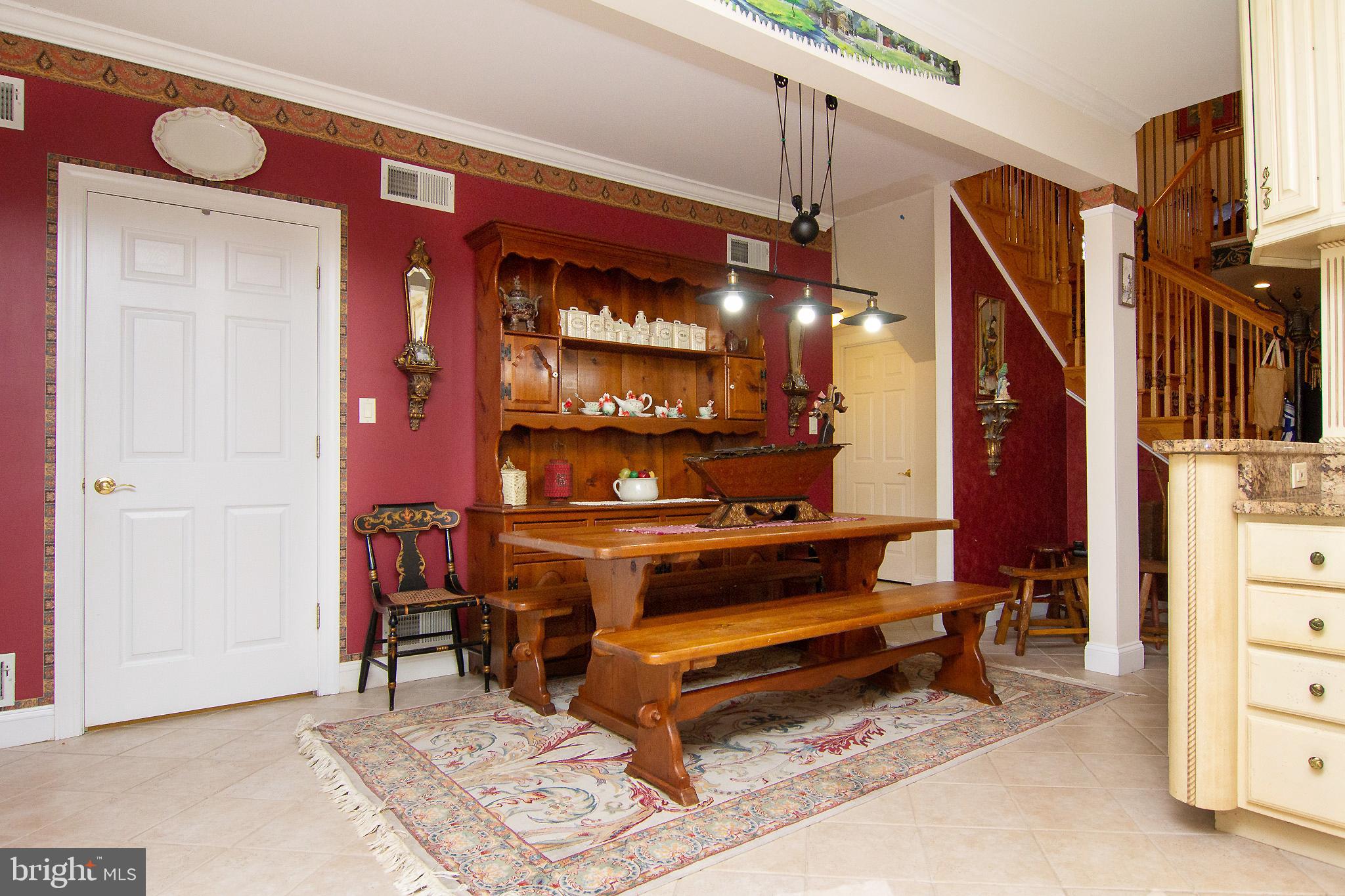 RIVER DOWNS - Residential