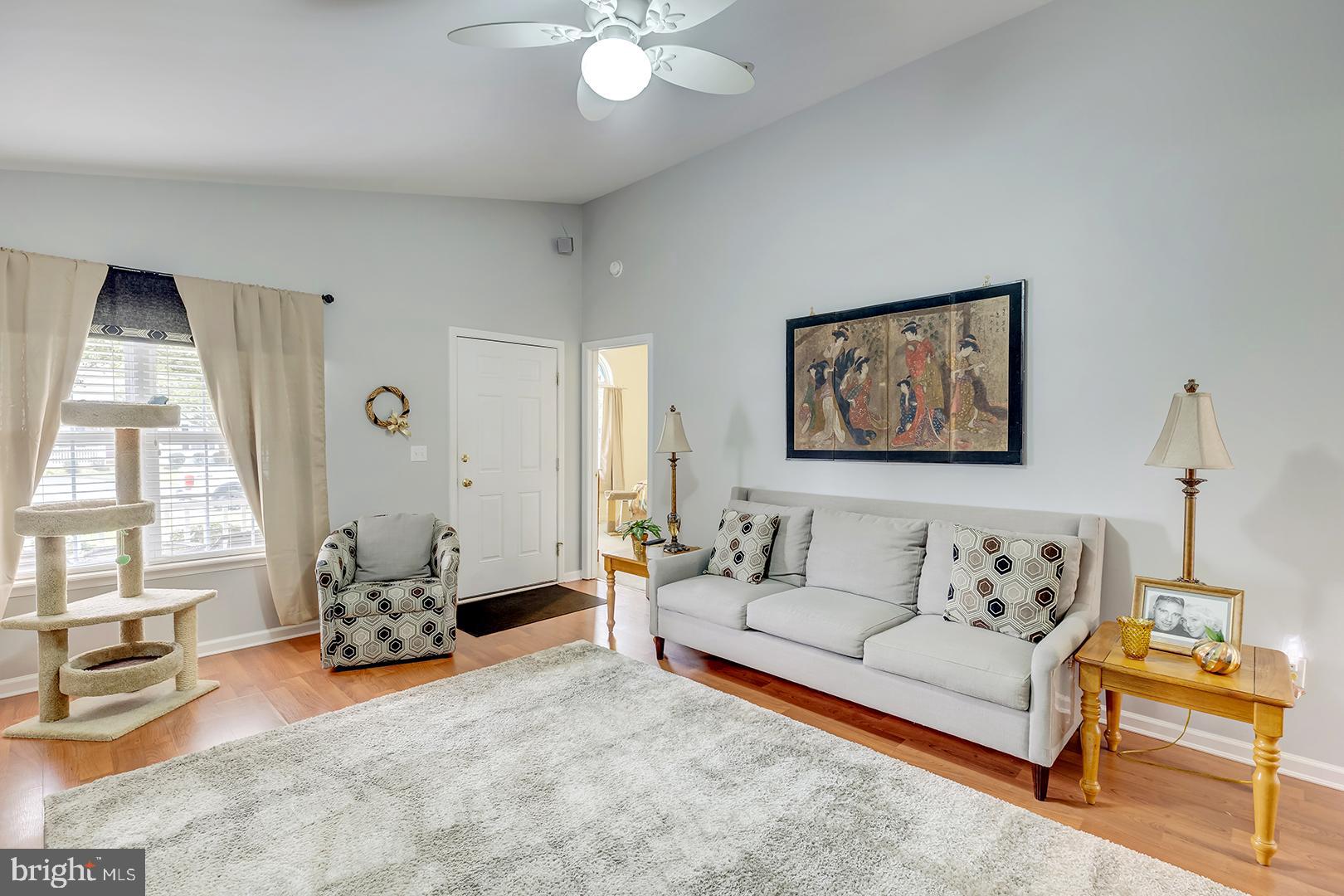 STONE GATE - Residential